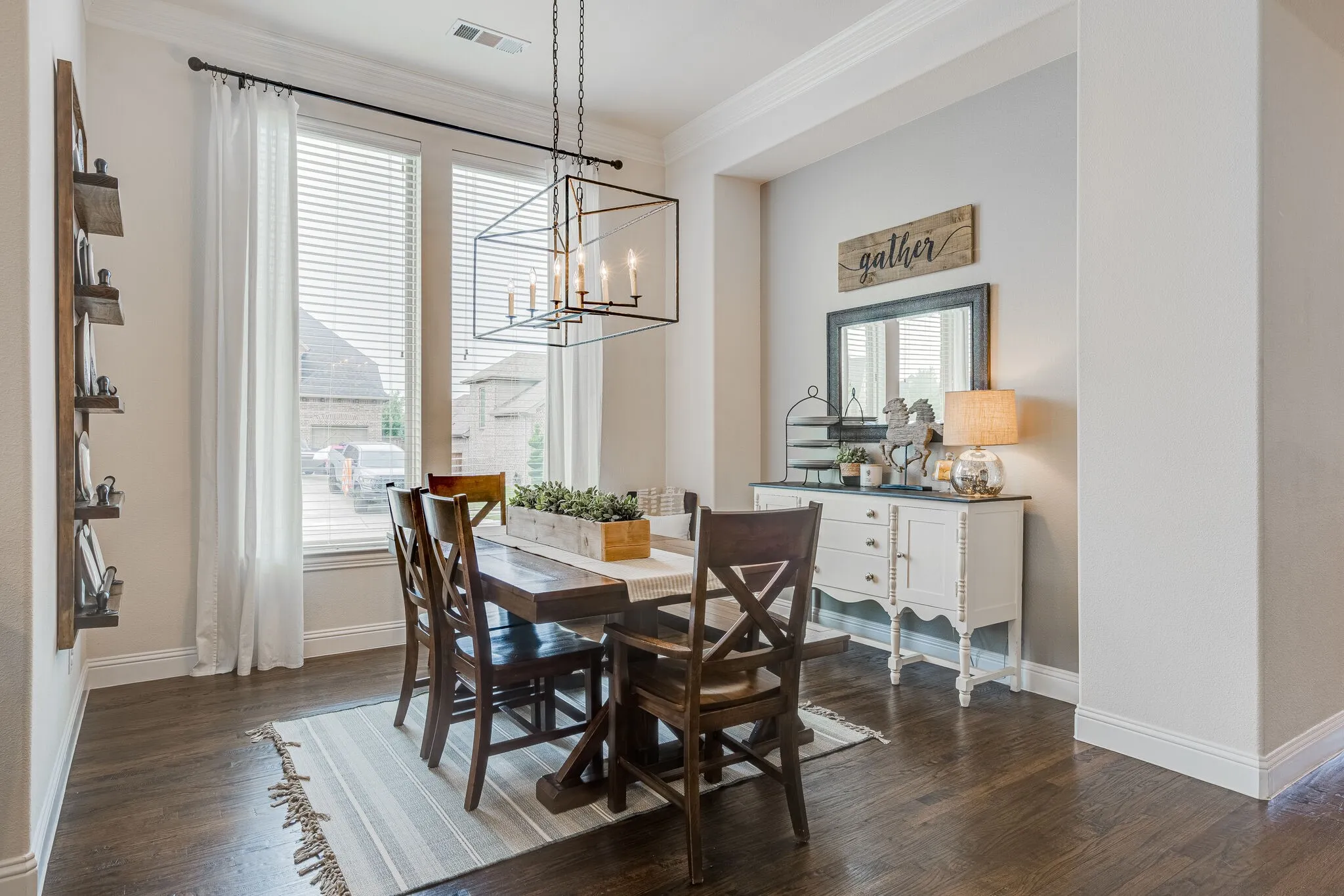 Single Family Residence For Rent in Denton County , 6200 Savannah Oak Trail, Flower Mound, Texas 76226, 4 Bedroom, 3 Bathroom, 3 Garage spaces, 2,837 Sqft, built in 2015, mls#21385034, Real Estate Agent in Flower Mound, Homes For Rent in Denton county, Homes For Rent in Flower Mound, Realtor in Flower Mound Texas, Real Estate Brokerage Independent Realty Texas, Luminita Cordes Realtor