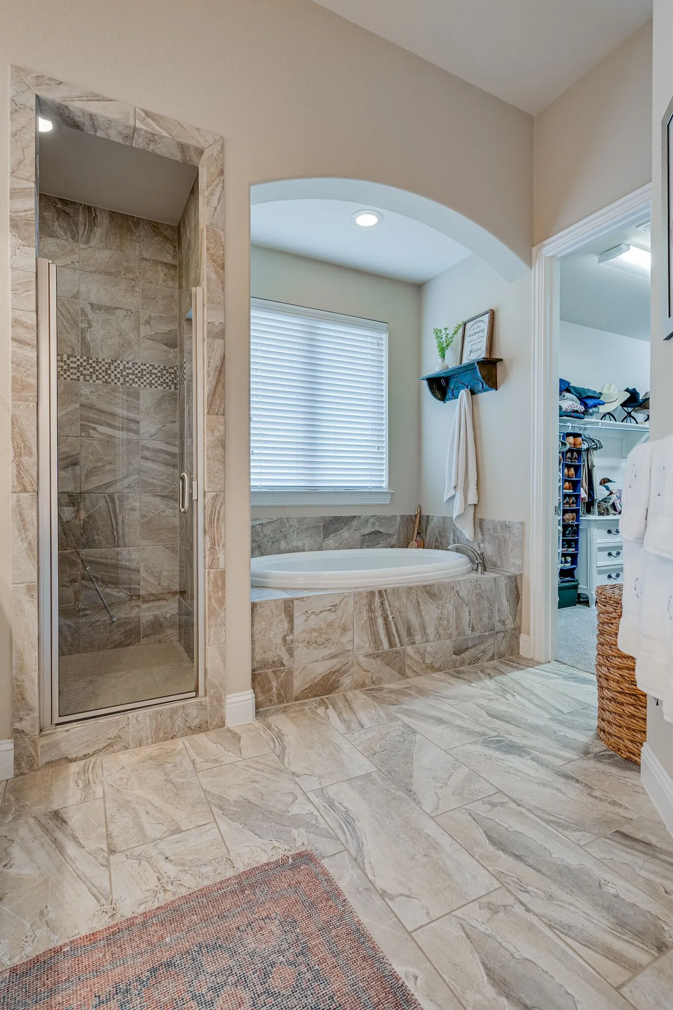 Single Family Residence For Rent in Denton County , 6200 Savannah Oak Trail, Flower Mound, Texas 76226, 4 Bedroom, 3 Bathroom, 3 Garage spaces, 2,837 Sqft, built in 2015, mls#21385034, Real Estate Agent in Flower Mound, Homes For Rent in Denton county, Homes For Rent in Flower Mound, Realtor in Flower Mound Texas, Real Estate Brokerage Independent Realty Texas, Luminita Cordes Realtor