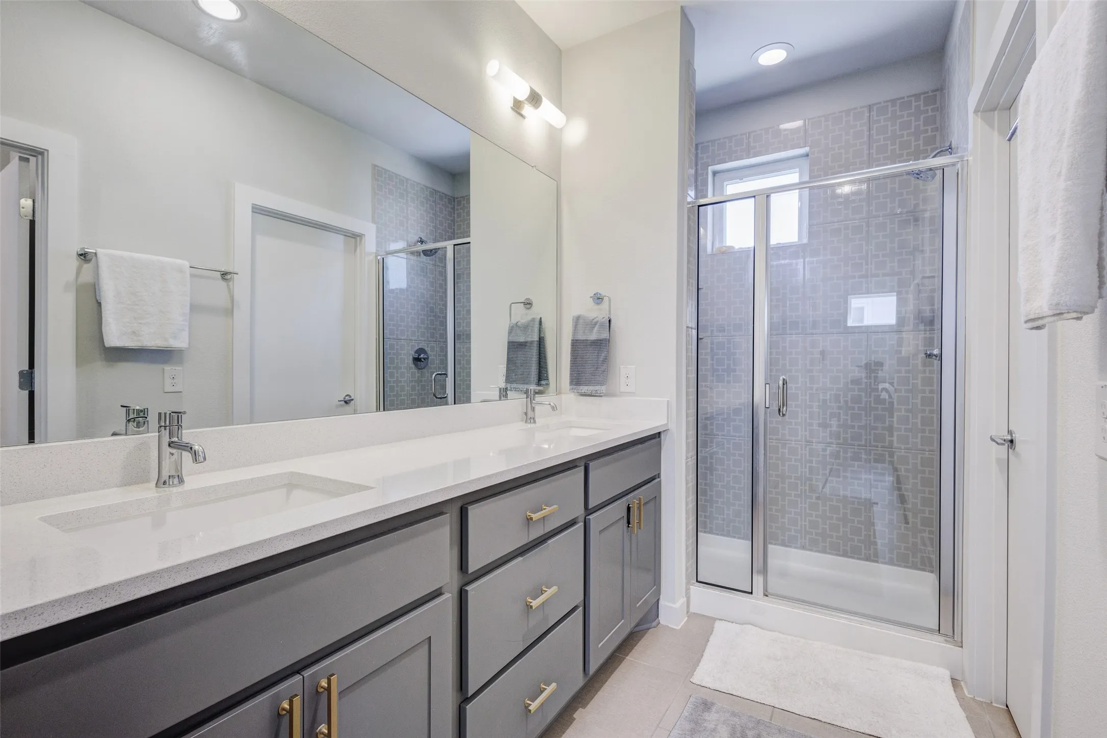 Primary bath