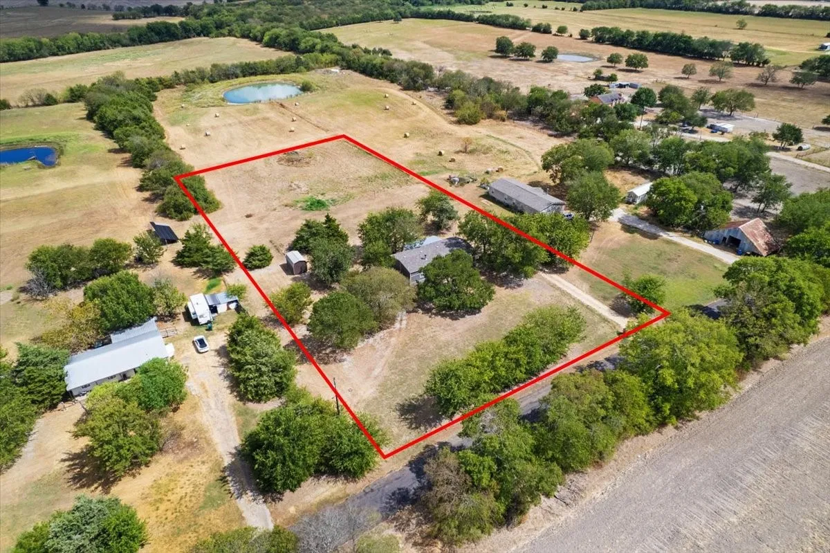 Manufactured Home For Sale in Hunt County , 4251 County Road 4413, Commerce, Texas 75428, 3 Bedroom, 2 Bathroom, Garage spaces, 1,792 Sqft, built in 2022, mls#21385143, Real Estate Agent in Commerce, Homes For Sale in Hunt county, Homes For Sale in Commerce, Realtor in Commerce Texas, Real Estate Brokerage Independent Realty Texas, Luminita Cordes Realtor