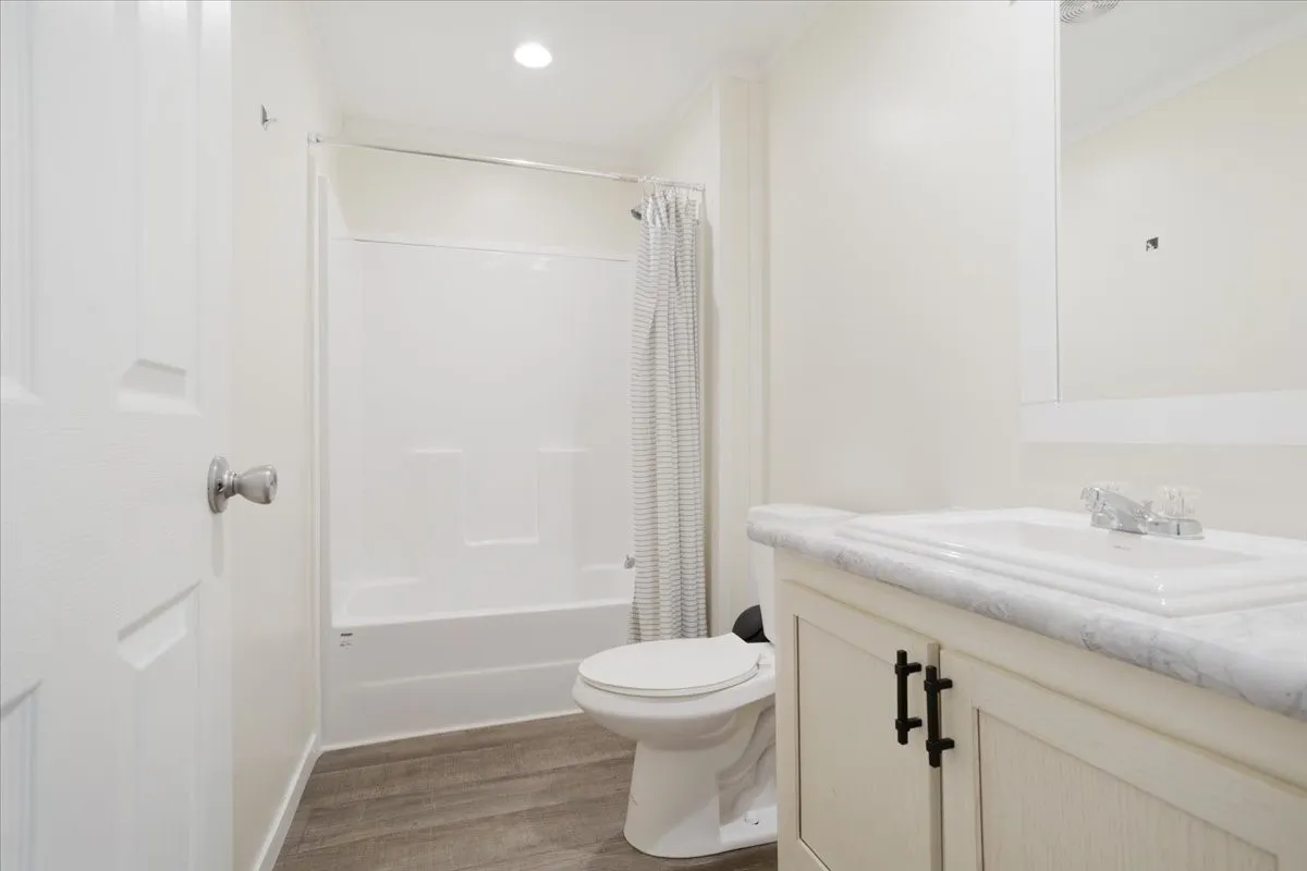 Manufactured Home For Sale in Hunt County , 4251 County Road 4413, Commerce, Texas 75428, 3 Bedroom, 2 Bathroom, Garage spaces, 1,792 Sqft, built in 2022, mls#21385143, Real Estate Agent in Commerce, Homes For Sale in Hunt county, Homes For Sale in Commerce, Realtor in Commerce Texas, Real Estate Brokerage Independent Realty Texas, Luminita Cordes Realtor