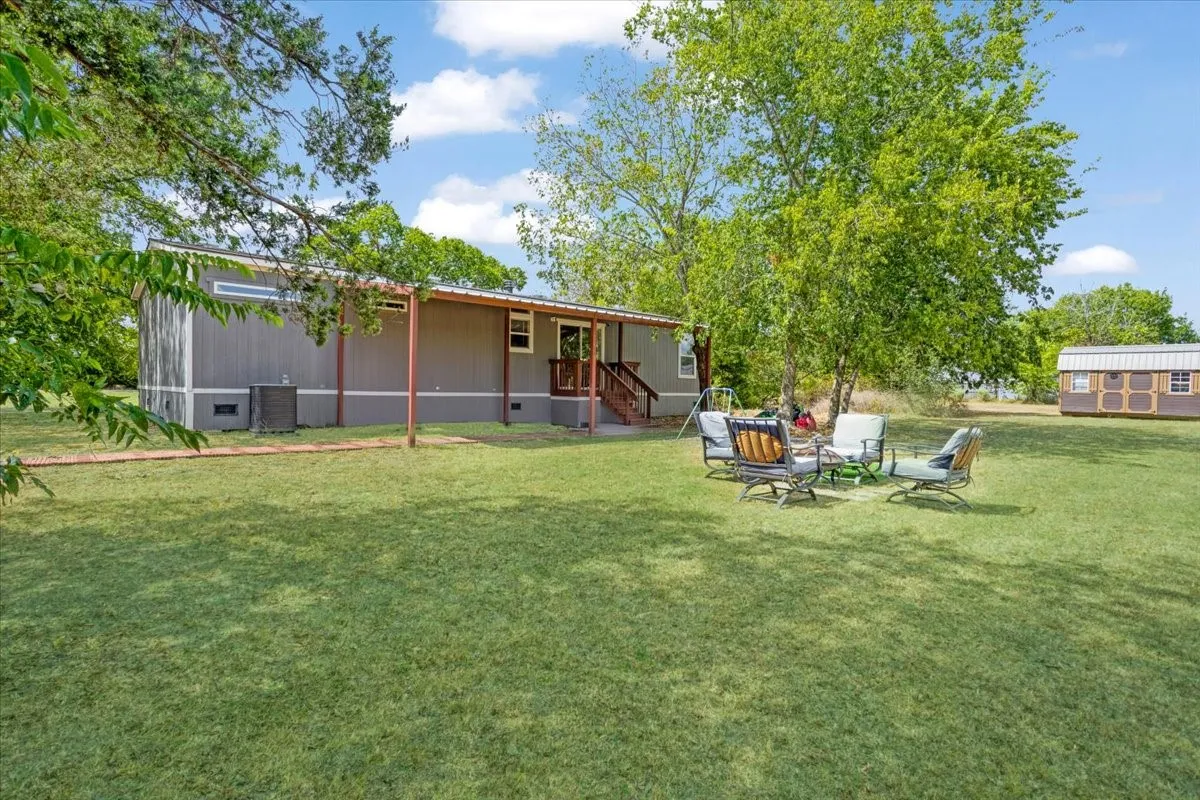 Manufactured Home For Sale in Hunt County , 4251 County Road 4413, Commerce, Texas 75428, 3 Bedroom, 2 Bathroom, Garage spaces, 1,792 Sqft, built in 2022, mls#21385143, Real Estate Agent in Commerce, Homes For Sale in Hunt county, Homes For Sale in Commerce, Realtor in Commerce Texas, Real Estate Brokerage Independent Realty Texas, Luminita Cordes Realtor