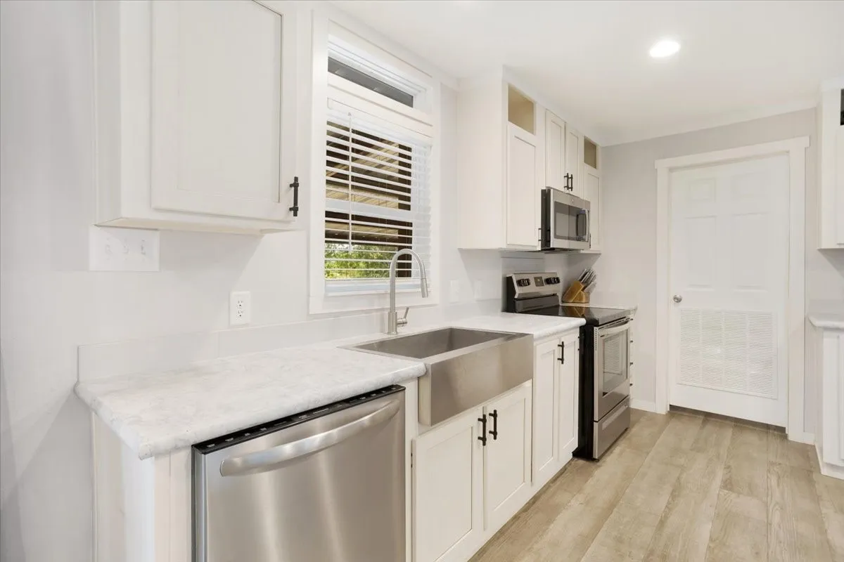 Manufactured Home For Sale in Hunt County , 4251 County Road 4413, Commerce, Texas 75428, 3 Bedroom, 2 Bathroom, Garage spaces, 1,792 Sqft, built in 2022, mls#21385143, Real Estate Agent in Commerce, Homes For Sale in Hunt county, Homes For Sale in Commerce, Realtor in Commerce Texas, Real Estate Brokerage Independent Realty Texas, Luminita Cordes Realtor
