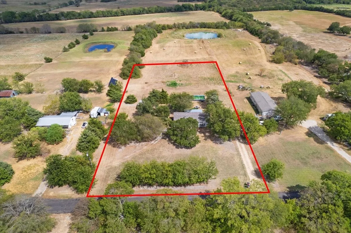 Manufactured Home For Sale in Hunt County , 4251 County Road 4413, Commerce, Texas 75428, 3 Bedroom, 2 Bathroom, Garage spaces, 1,792 Sqft, built in 2022, mls#21385143, Real Estate Agent in Commerce, Homes For Sale in Hunt county, Homes For Sale in Commerce, Realtor in Commerce Texas, Real Estate Brokerage Independent Realty Texas, Luminita Cordes Realtor