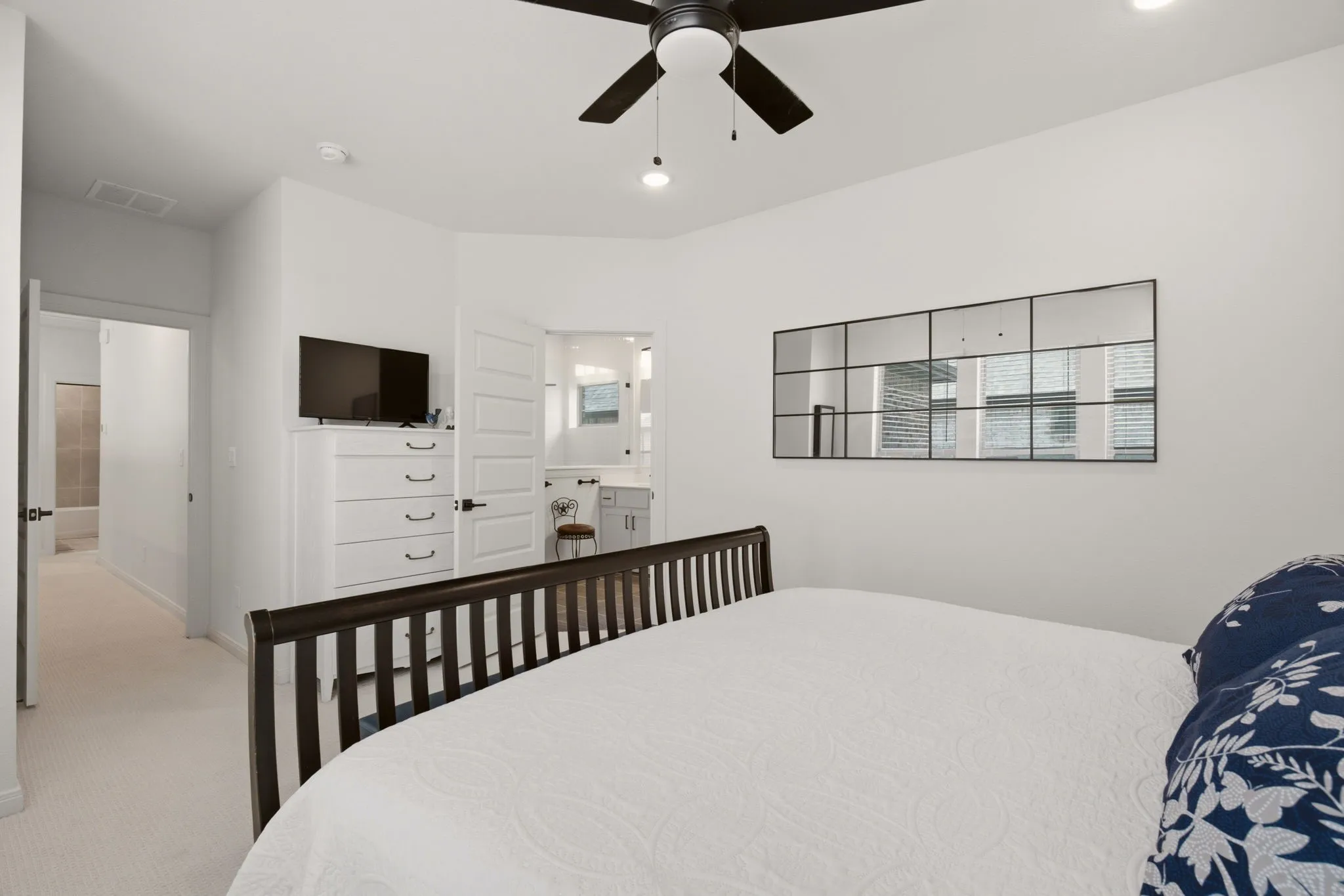 Single Family Residence For Sale in Grayson County , 2012 Cuellar Way, Van Alstyne, Texas 75495, 3 Bedroom, 3 Bathroom, 2 Garage spaces, 2,240 Sqft, built in 2024, mls#21381782, Real Estate Agent in Van Alstyne, Homes For Sale in Grayson county, Homes For Sale in Van Alstyne, Realtor in Van Alstyne Texas, Real Estate Brokerage Independent Realty Texas, Luminita Cordes Realtor