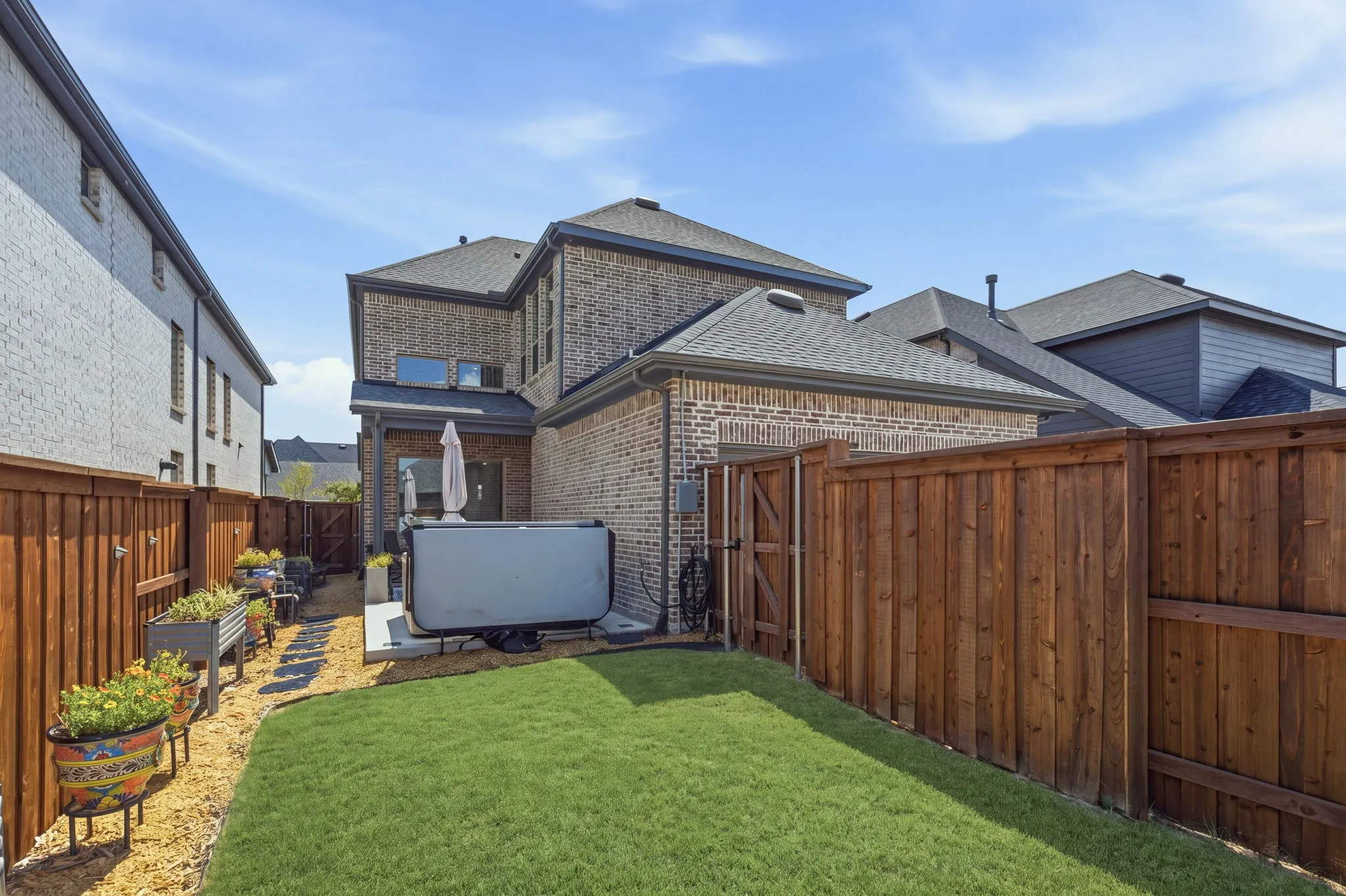 Single Family Residence For Sale in Grayson County , 2012 Cuellar Way, Van Alstyne, Texas 75495, 3 Bedroom, 3 Bathroom, 2 Garage spaces, 2,240 Sqft, built in 2024, mls#21381782, Real Estate Agent in Van Alstyne, Homes For Sale in Grayson county, Homes For Sale in Van Alstyne, Realtor in Van Alstyne Texas, Real Estate Brokerage Independent Realty Texas, Luminita Cordes Realtor