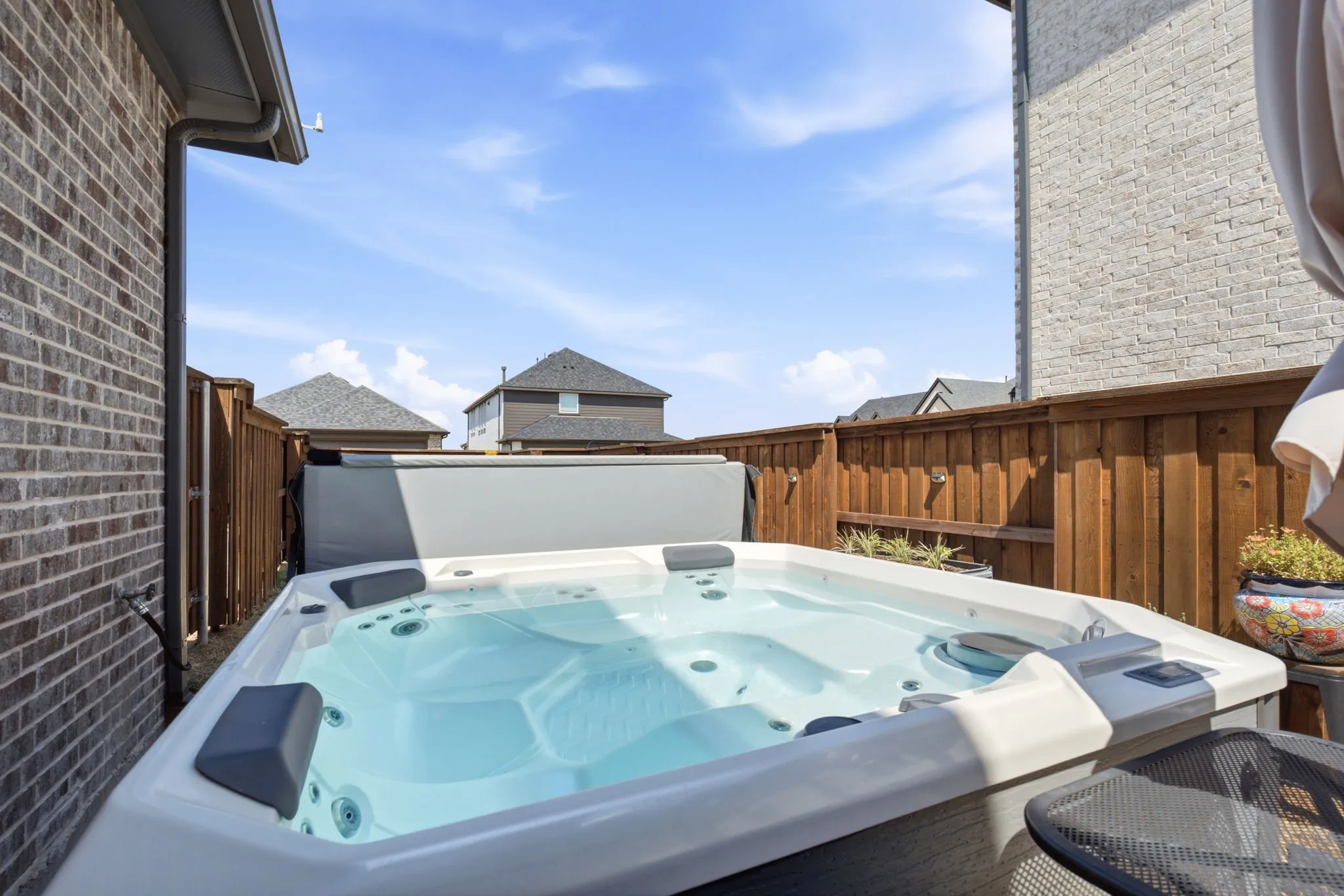 Single Family Residence For Sale in Grayson County , 2012 Cuellar Way, Van Alstyne, Texas 75495, 3 Bedroom, 3 Bathroom, 2 Garage spaces, 2,240 Sqft, built in 2024, mls#21381782, Real Estate Agent in Van Alstyne, Homes For Sale in Grayson county, Homes For Sale in Van Alstyne, Realtor in Van Alstyne Texas, Real Estate Brokerage Independent Realty Texas, Luminita Cordes Realtor