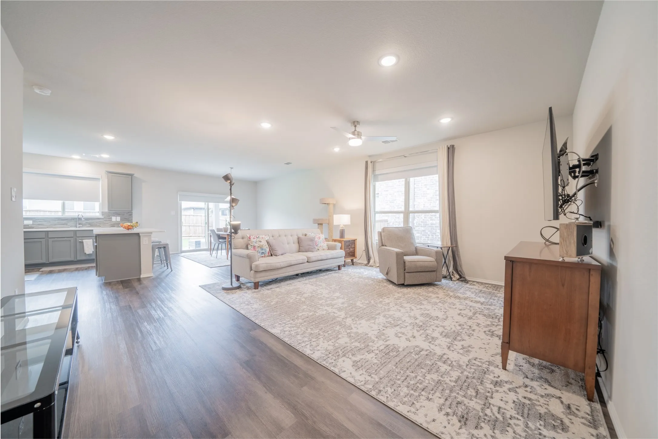 Single Family Residence For Rent in Denton County , 1304 Coyote Ridge, Aubrey, Texas 76227, 4 Bedroom, 2 Bathroom, 2 Garage spaces, 1,866 Sqft, built in 2020, mls#21385153, Real Estate Agent in Aubrey, Homes For Rent in Denton county, Homes For Rent in Aubrey, Realtor in Aubrey Texas, Real Estate Brokerage Independent Realty Texas, Luminita Cordes Realtor