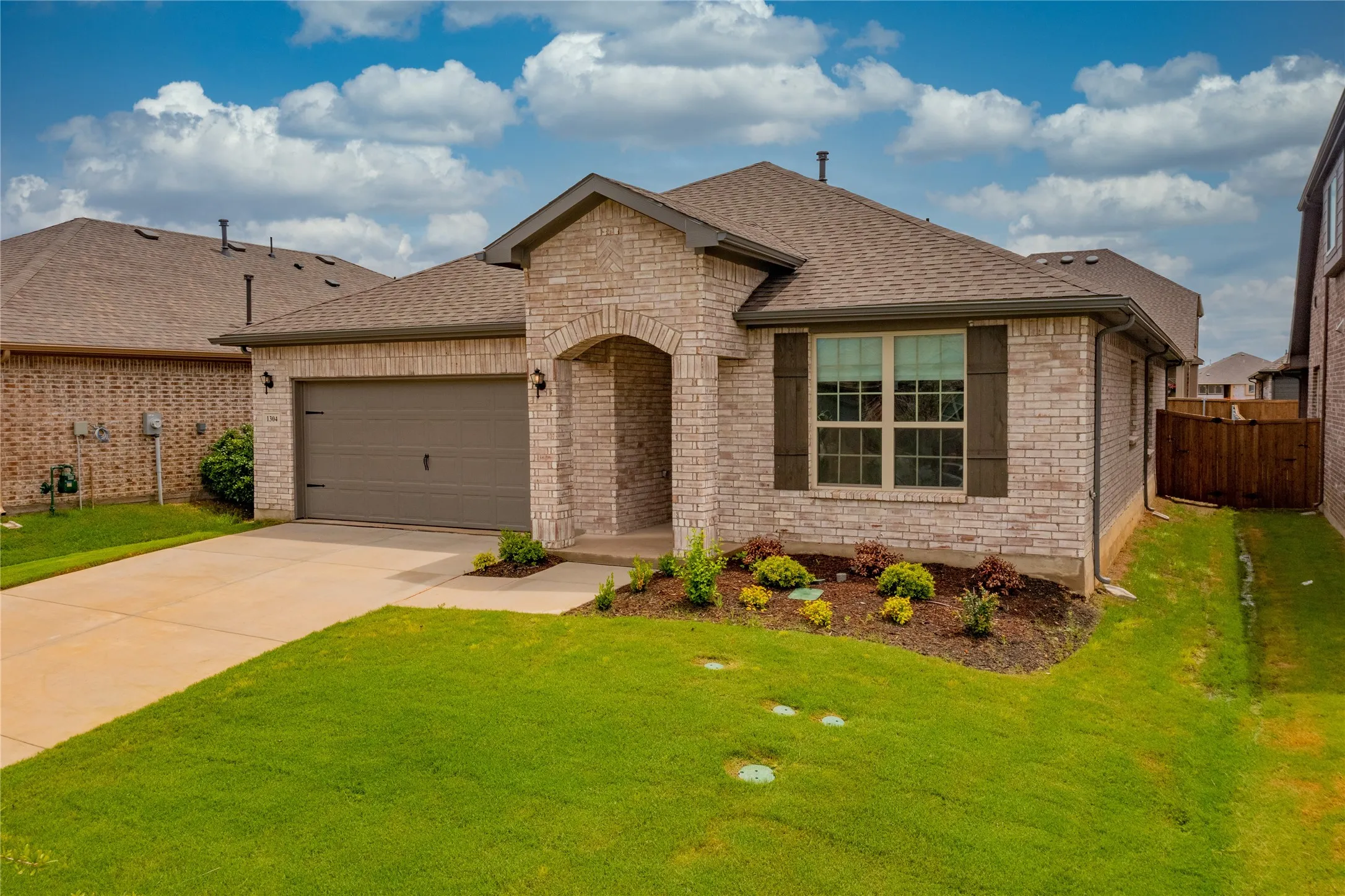 Single Family Residence For Rent in Denton County , 1304 Coyote Ridge, Aubrey, Texas 76227, 4 Bedroom, 2 Bathroom, 2 Garage spaces, 1,866 Sqft, built in 2020, mls#21385153, Real Estate Agent in Aubrey, Homes For Rent in Denton county, Homes For Rent in Aubrey, Realtor in Aubrey Texas, Real Estate Brokerage Independent Realty Texas, Luminita Cordes Realtor