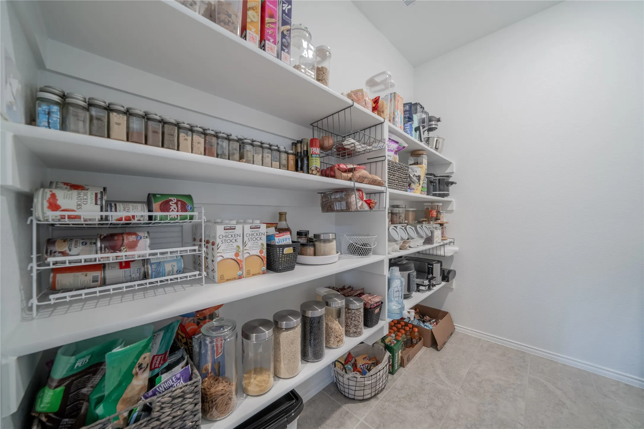 Single Family Residence For Rent in Denton County , 1304 Coyote Ridge, Aubrey, Texas 76227, 4 Bedroom, 2 Bathroom, 2 Garage spaces, 1,866 Sqft, built in 2020, mls#21385153, Real Estate Agent in Aubrey, Homes For Rent in Denton county, Homes For Rent in Aubrey, Realtor in Aubrey Texas, Real Estate Brokerage Independent Realty Texas, Luminita Cordes Realtor