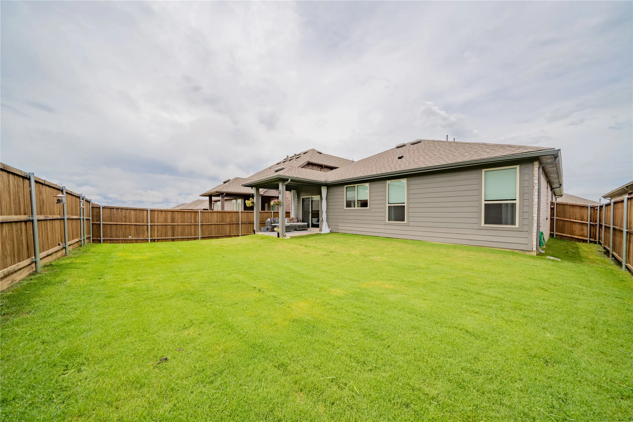 Single Family Residence For Rent in Denton County , 1304 Coyote Ridge, Aubrey, Texas 76227, 4 Bedroom, 2 Bathroom, 2 Garage spaces, 1,866 Sqft, built in 2020, mls#21385153, Real Estate Agent in Aubrey, Homes For Rent in Denton county, Homes For Rent in Aubrey, Realtor in Aubrey Texas, Real Estate Brokerage Independent Realty Texas, Luminita Cordes Realtor