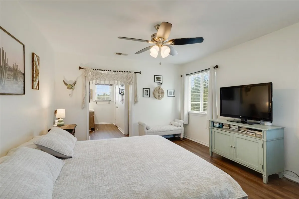 Single Family Residence For Sale in Grayson County , 7634 Preston Road, Denison, Texas 75020, 3 Bedroom, 3 Bathroom, 2 Garage spaces, 1,614 Sqft, built in 1996, mls#21385152, Real Estate Agent in Denison, Homes For Sale in Grayson county, Homes For Sale in Denison, Realtor in Denison Texas, Real Estate Brokerage Independent Realty Texas, Luminita Cordes Realtor