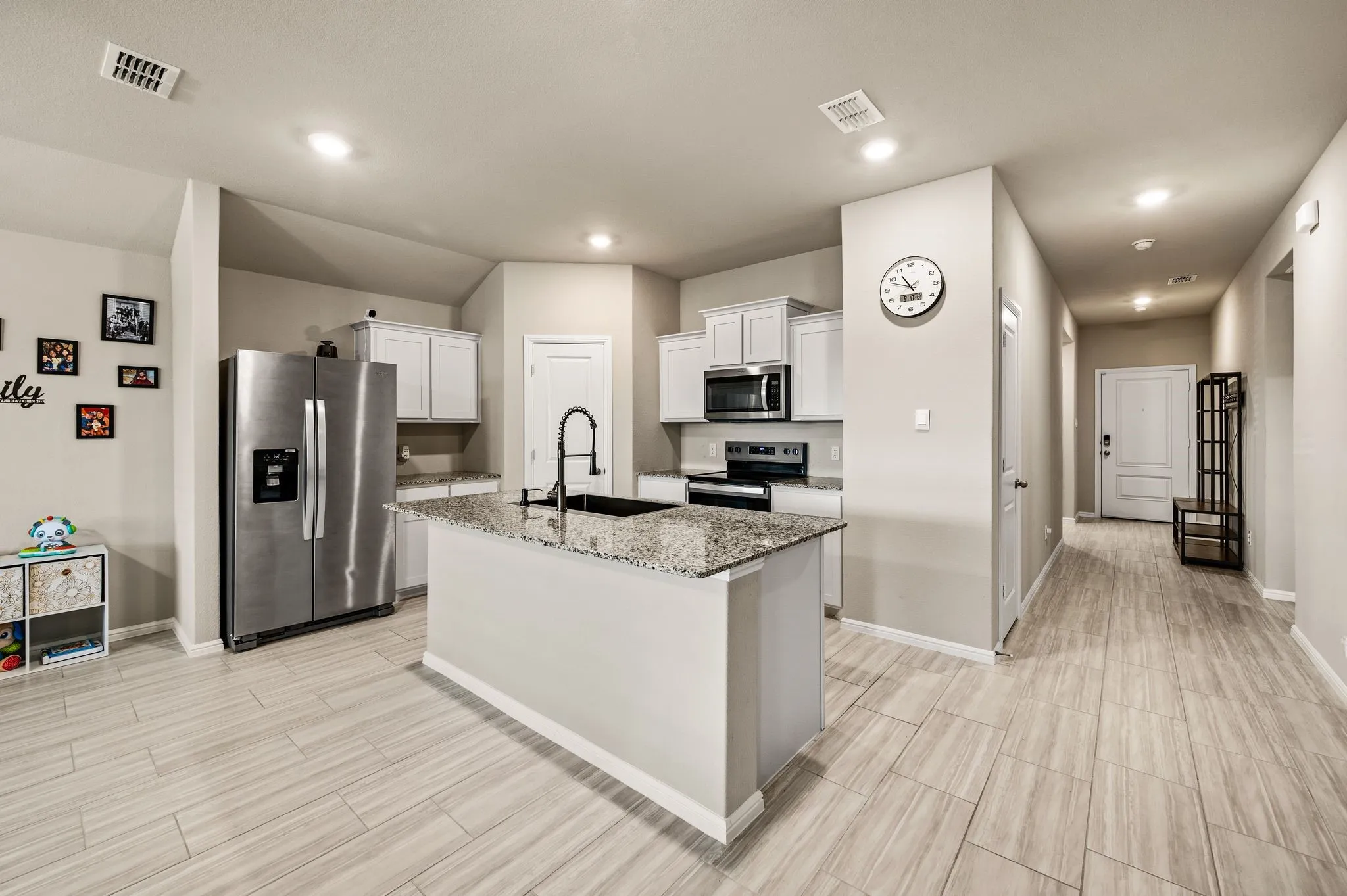 Single Family Residence For Rent in Johnson County , 336 Wildrose Circle, Cleburne, Texas 76033, 4 Bedroom, 2 Bathroom, 2 Garage spaces, 1,787 Sqft, built in 2024, mls#21384868, Real Estate Agent in Cleburne, Homes For Rent in Johnson county, Homes For Rent in Cleburne, Realtor in Cleburne Texas, Real Estate Brokerage Independent Realty Texas, Luminita Cordes Realtor
