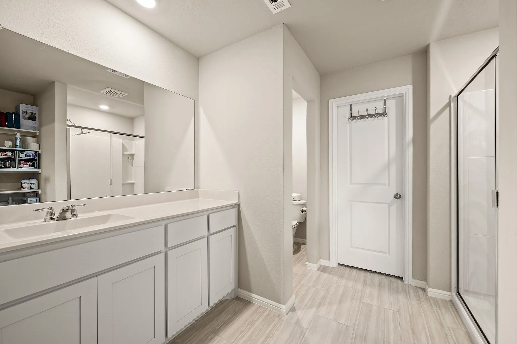 Single Family Residence For Rent in Johnson County , 336 Wildrose Circle, Cleburne, Texas 76033, 4 Bedroom, 2 Bathroom, 2 Garage spaces, 1,787 Sqft, built in 2024, mls#21384868, Real Estate Agent in Cleburne, Homes For Rent in Johnson county, Homes For Rent in Cleburne, Realtor in Cleburne Texas, Real Estate Brokerage Independent Realty Texas, Luminita Cordes Realtor
