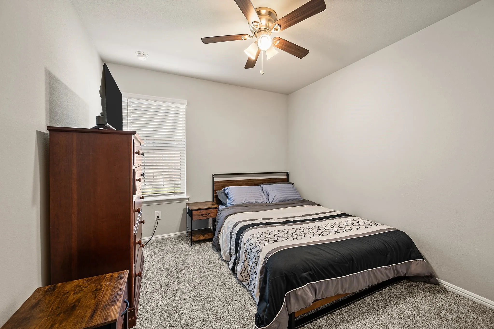 Single Family Residence For Rent in Johnson County , 336 Wildrose Circle, Cleburne, Texas 76033, 4 Bedroom, 2 Bathroom, 2 Garage spaces, 1,787 Sqft, built in 2024, mls#21384868, Real Estate Agent in Cleburne, Homes For Rent in Johnson county, Homes For Rent in Cleburne, Realtor in Cleburne Texas, Real Estate Brokerage Independent Realty Texas, Luminita Cordes Realtor