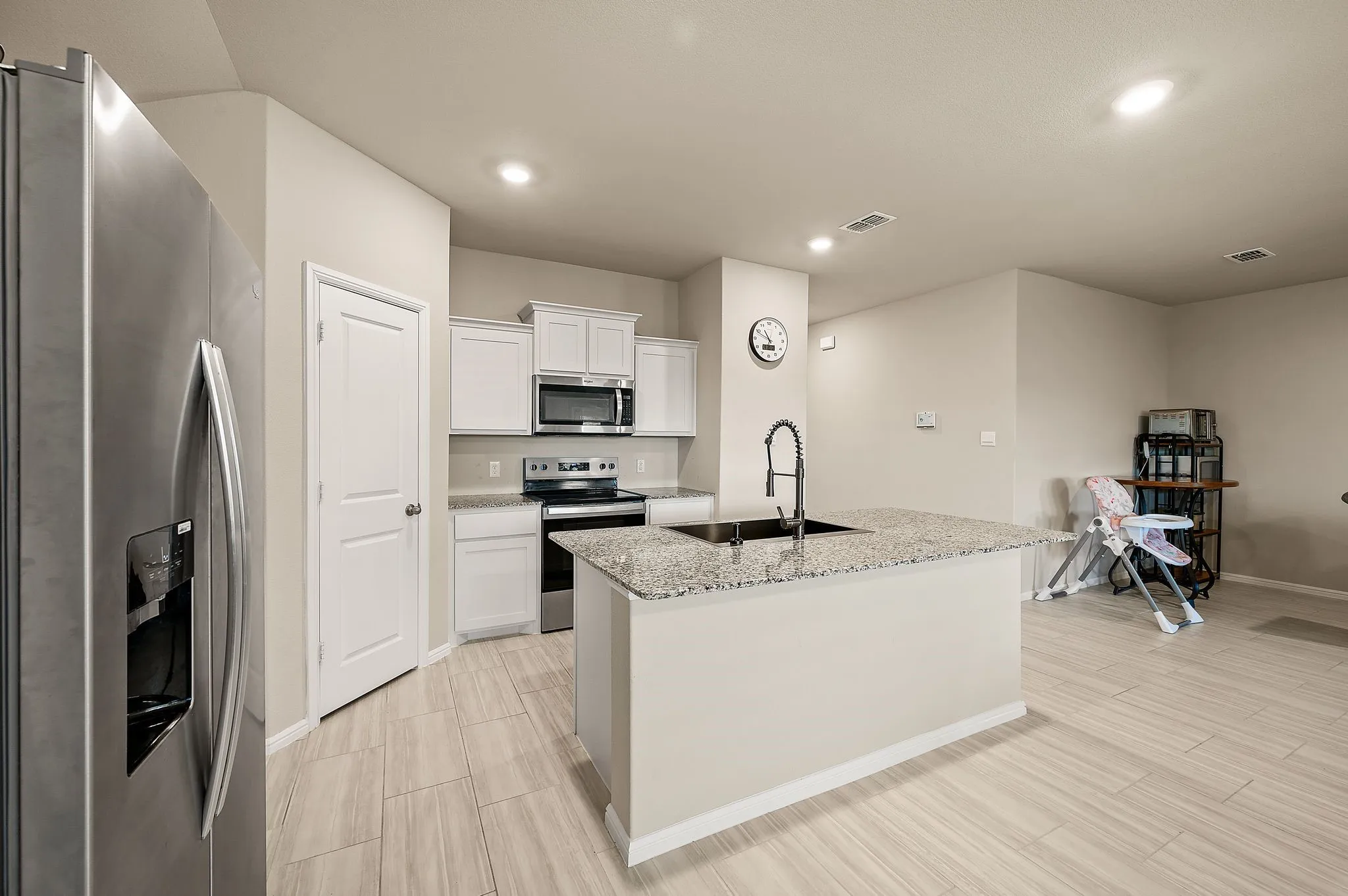 Single Family Residence For Rent in Johnson County , 336 Wildrose Circle, Cleburne, Texas 76033, 4 Bedroom, 2 Bathroom, 2 Garage spaces, 1,787 Sqft, built in 2024, mls#21384868, Real Estate Agent in Cleburne, Homes For Rent in Johnson county, Homes For Rent in Cleburne, Realtor in Cleburne Texas, Real Estate Brokerage Independent Realty Texas, Luminita Cordes Realtor