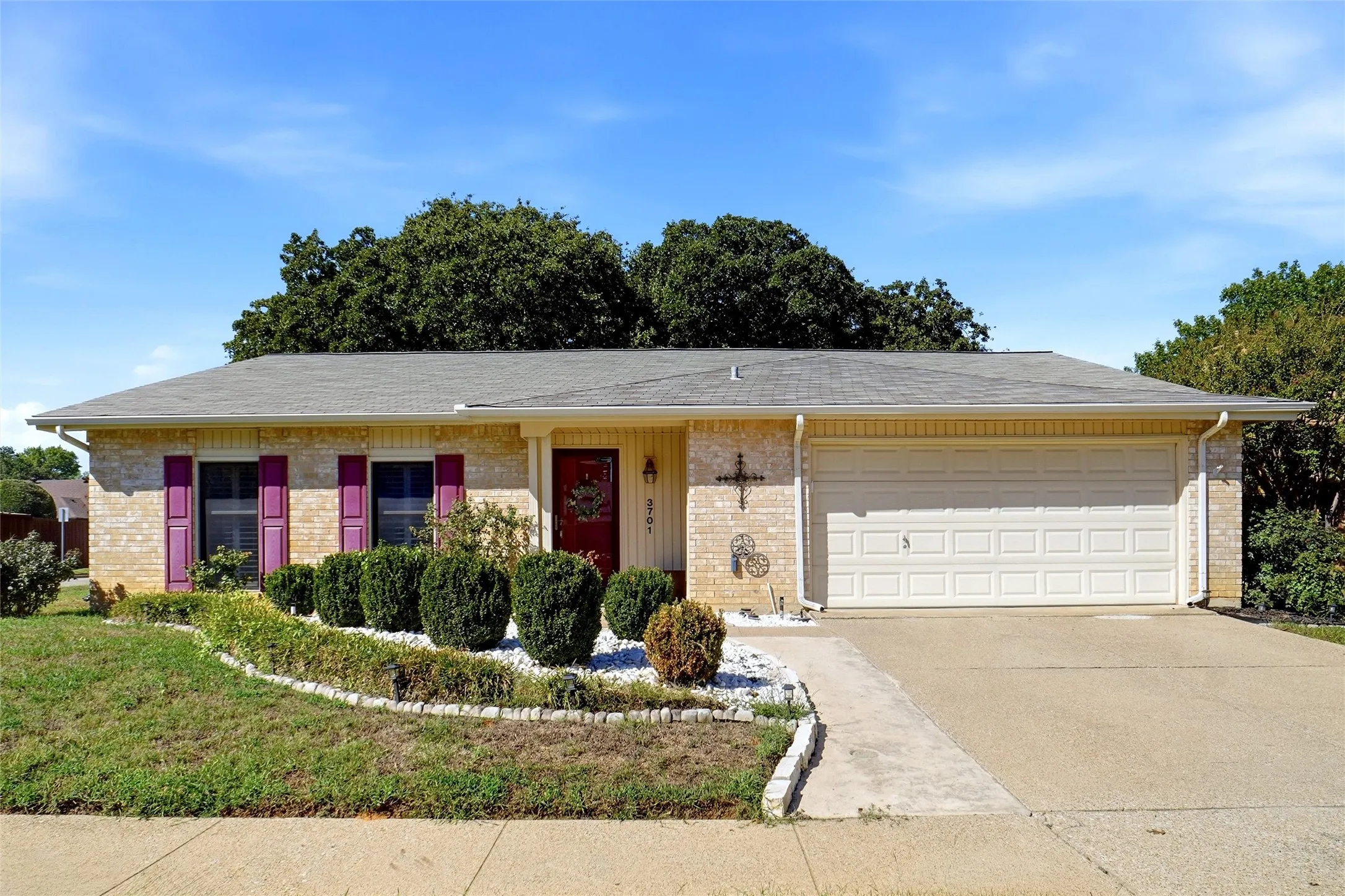 Single Family Residence For Sale