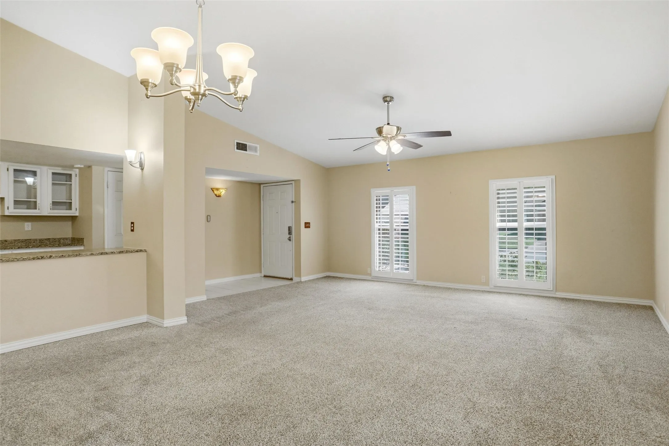 Single Family Residence For Sale in Tarrant County , 3701 Windsong Lane, Bedford, Texas 76021, 3 Bedroom, 3 Bathroom, 2 Garage spaces, 2,194 Sqft, built in 1982, mls#21385149, Real Estate Agent in Bedford, Homes For Sale in Tarrant county, Homes For Sale in Bedford, Realtor in Bedford Texas, Real Estate Brokerage Independent Realty Texas, Luminita Cordes Realtor
