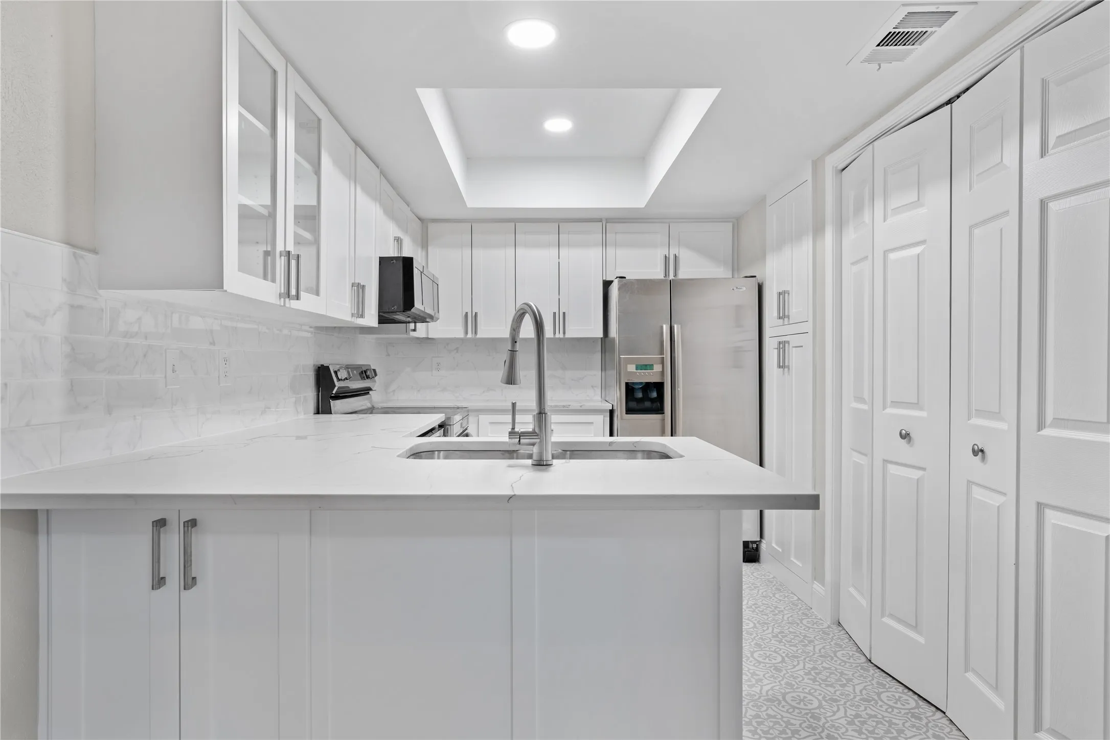 Condominium For Rent in Collin County , 18040 Midway Road 152, Dallas, Texas 75287, 2 Bedroom, 2 Bathroom, 1 Garage spaces, 1,442 Sqft, built in 1984, mls#21384124, Real Estate Agent in Dallas, Homes For Rent in Collin county, Homes For Rent in Dallas, Realtor in Dallas Texas, Real Estate Brokerage Independent Realty Texas, Luminita Cordes Realtor