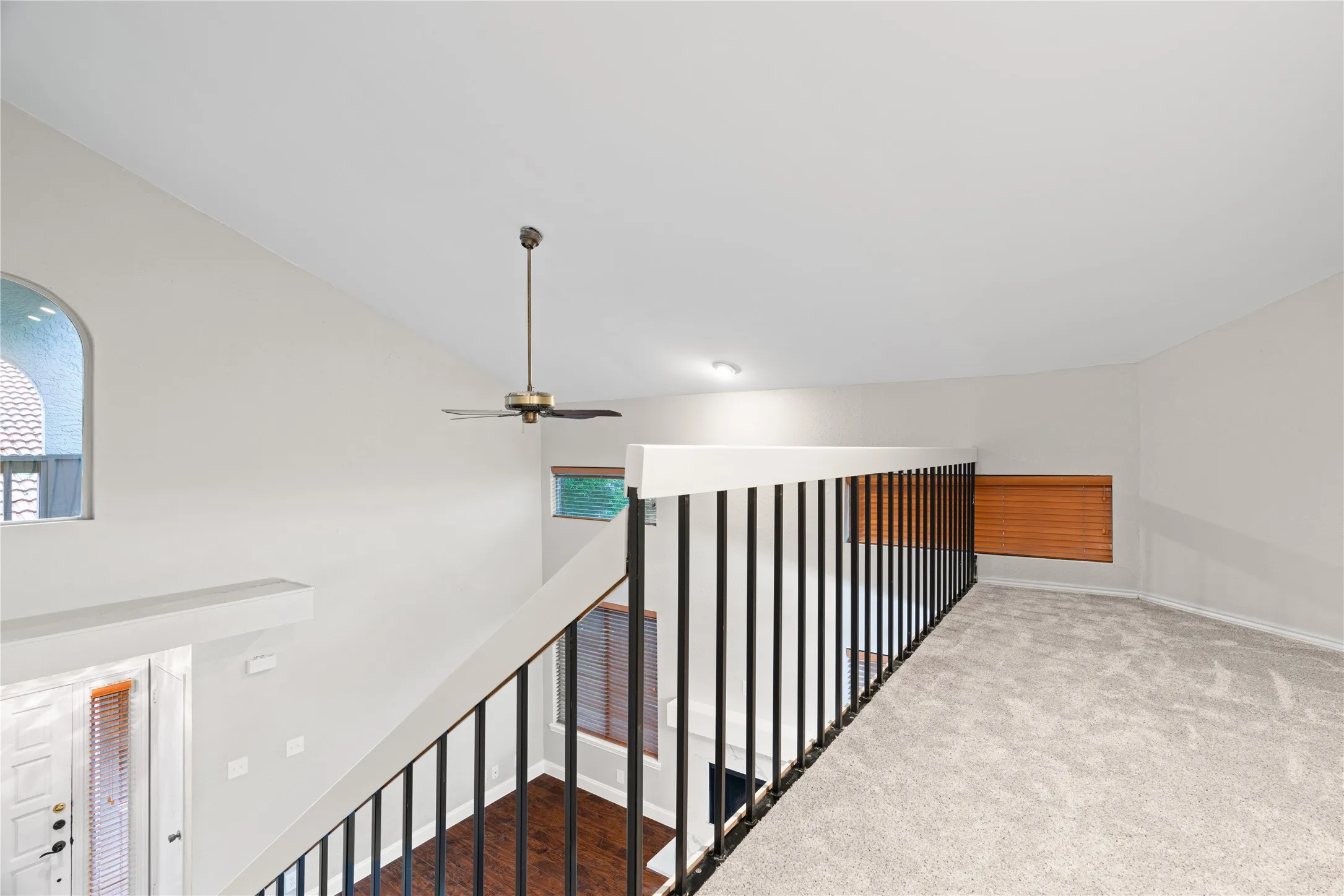 Condominium For Rent in Collin County , 18040 Midway Road 152, Dallas, Texas 75287, 2 Bedroom, 2 Bathroom, 1 Garage spaces, 1,442 Sqft, built in 1984, mls#21384124, Real Estate Agent in Dallas, Homes For Rent in Collin county, Homes For Rent in Dallas, Realtor in Dallas Texas, Real Estate Brokerage Independent Realty Texas, Luminita Cordes Realtor