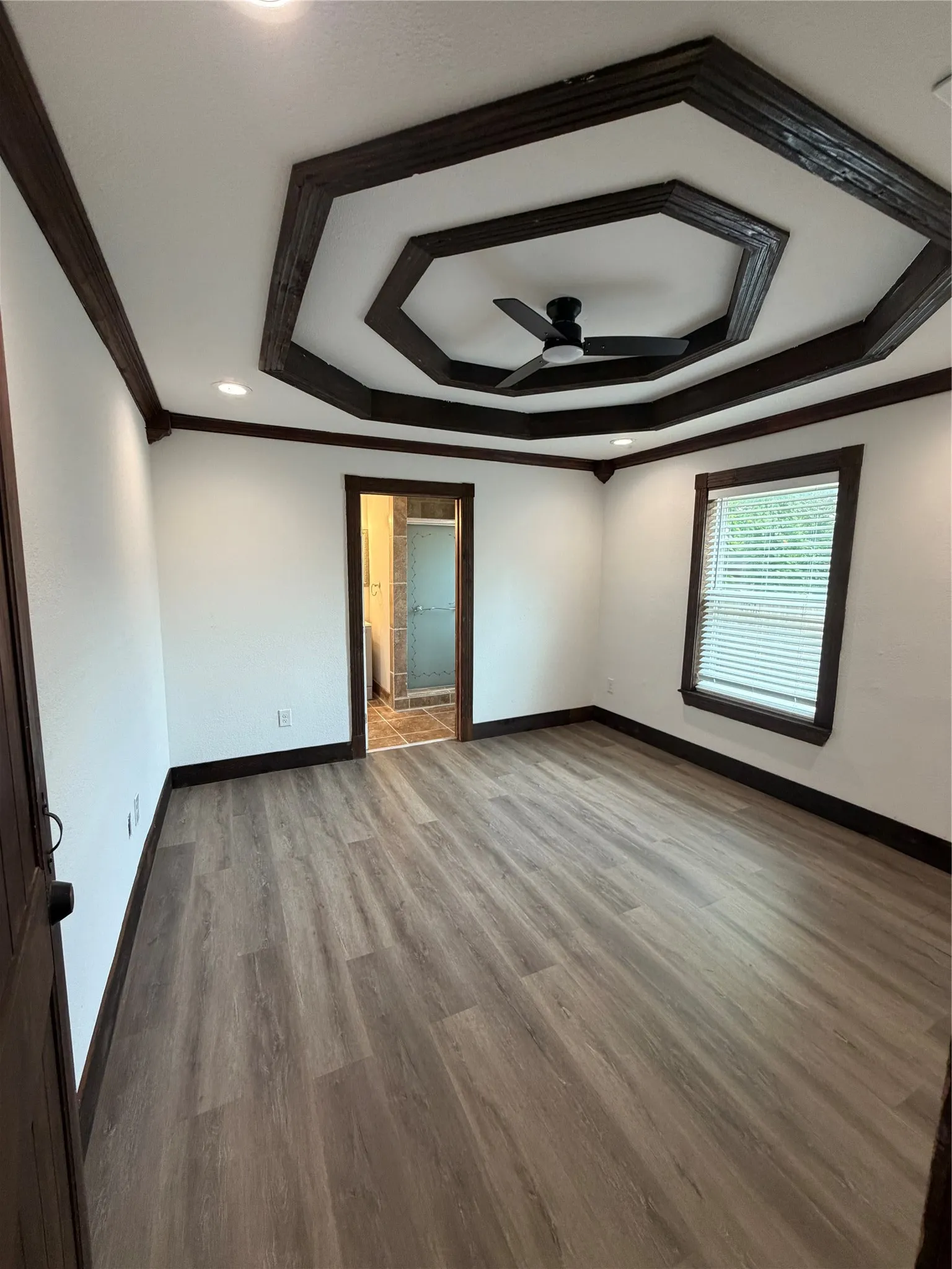 Single Family Residence For Rent in Dallas County , 401 E Miller Road, Garland, Texas 75041, 3 Bedroom, 2 Bathroom, Garage spaces, 1,013 Sqft, built in 1954, mls#21380108, Real Estate Agent in Garland, Homes For Rent in Dallas county, Homes For Rent in Garland, Realtor in Garland Texas, Real Estate Brokerage Independent Realty Texas, Luminita Cordes Realtor