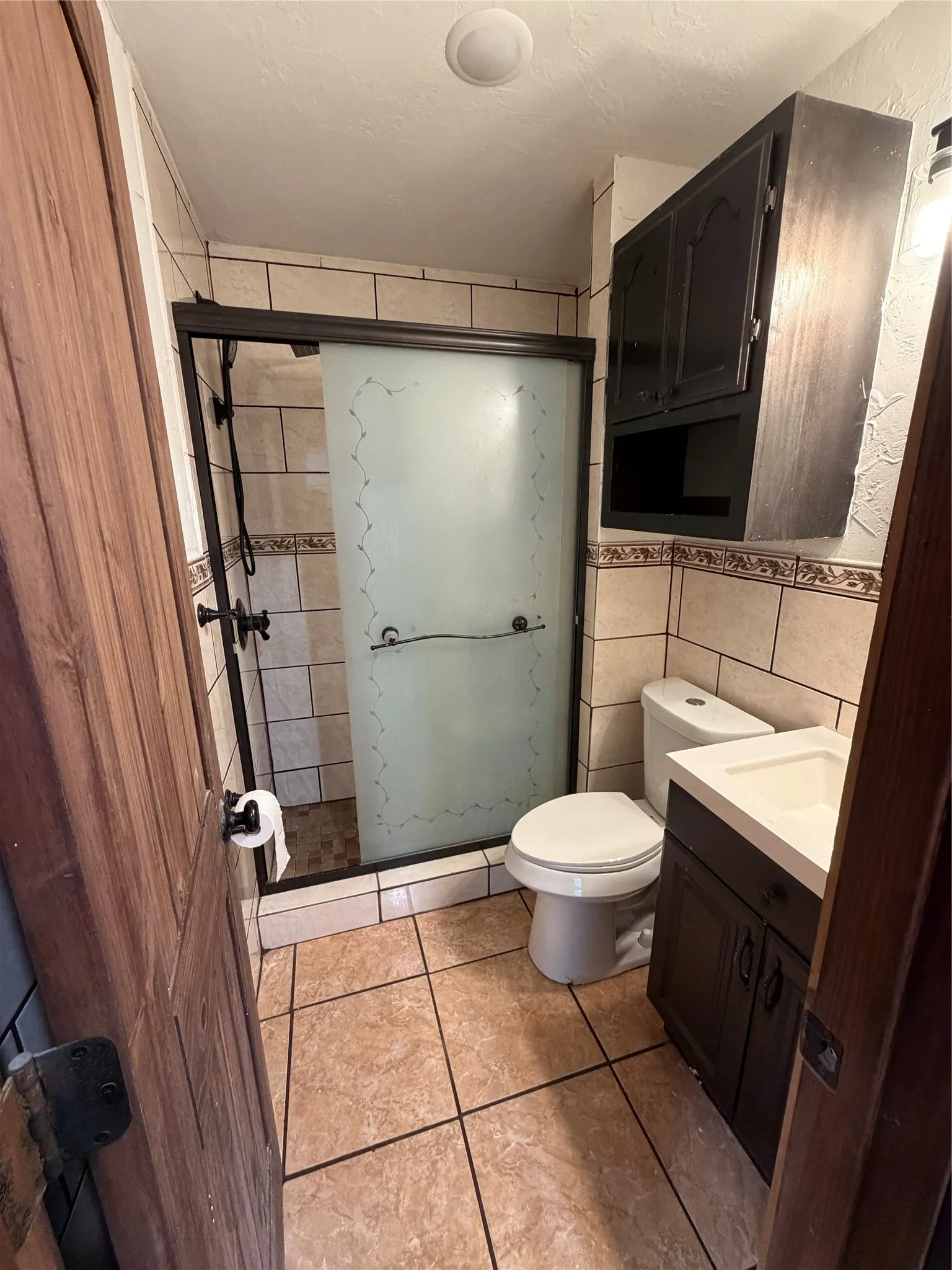 Single Family Residence For Rent in Dallas County , 401 E Miller Road, Garland, Texas 75041, 3 Bedroom, 2 Bathroom, Garage spaces, 1,013 Sqft, built in 1954, mls#21380108, Real Estate Agent in Garland, Homes For Rent in Dallas county, Homes For Rent in Garland, Realtor in Garland Texas, Real Estate Brokerage Independent Realty Texas, Luminita Cordes Realtor