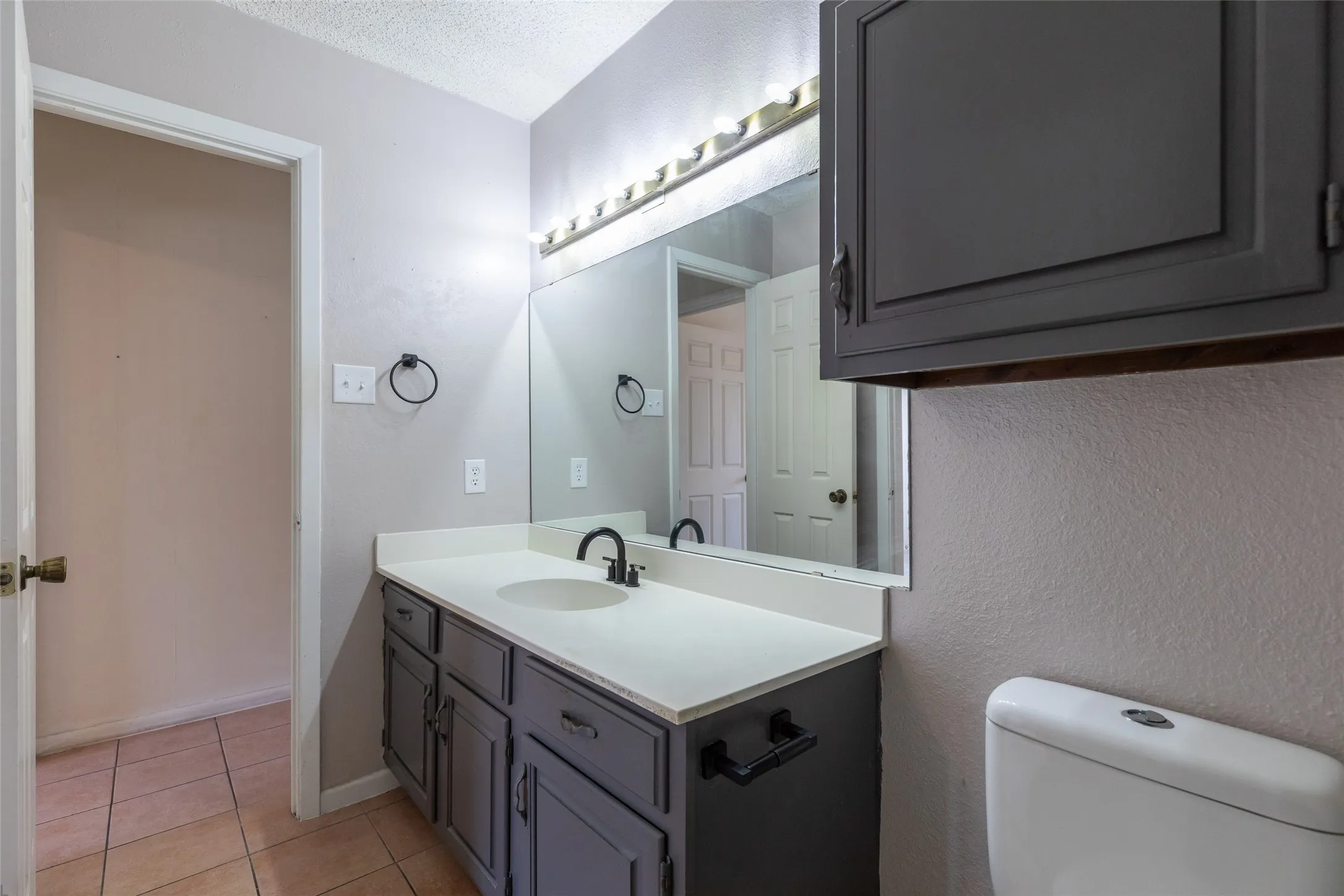 Townhouse For Sale in Taylor County , 35 Crossroads Drive, Abilene, Texas 79605, 2 Bedroom, 2 Bathroom, 2 Garage spaces, 1,188 Sqft, built in 1982, mls#21385095, Real Estate Agent in Abilene, Homes For Sale in Taylor county, Homes For Sale in Abilene, Realtor in Abilene Texas, Real Estate Brokerage Independent Realty Texas, Luminita Cordes Realtor