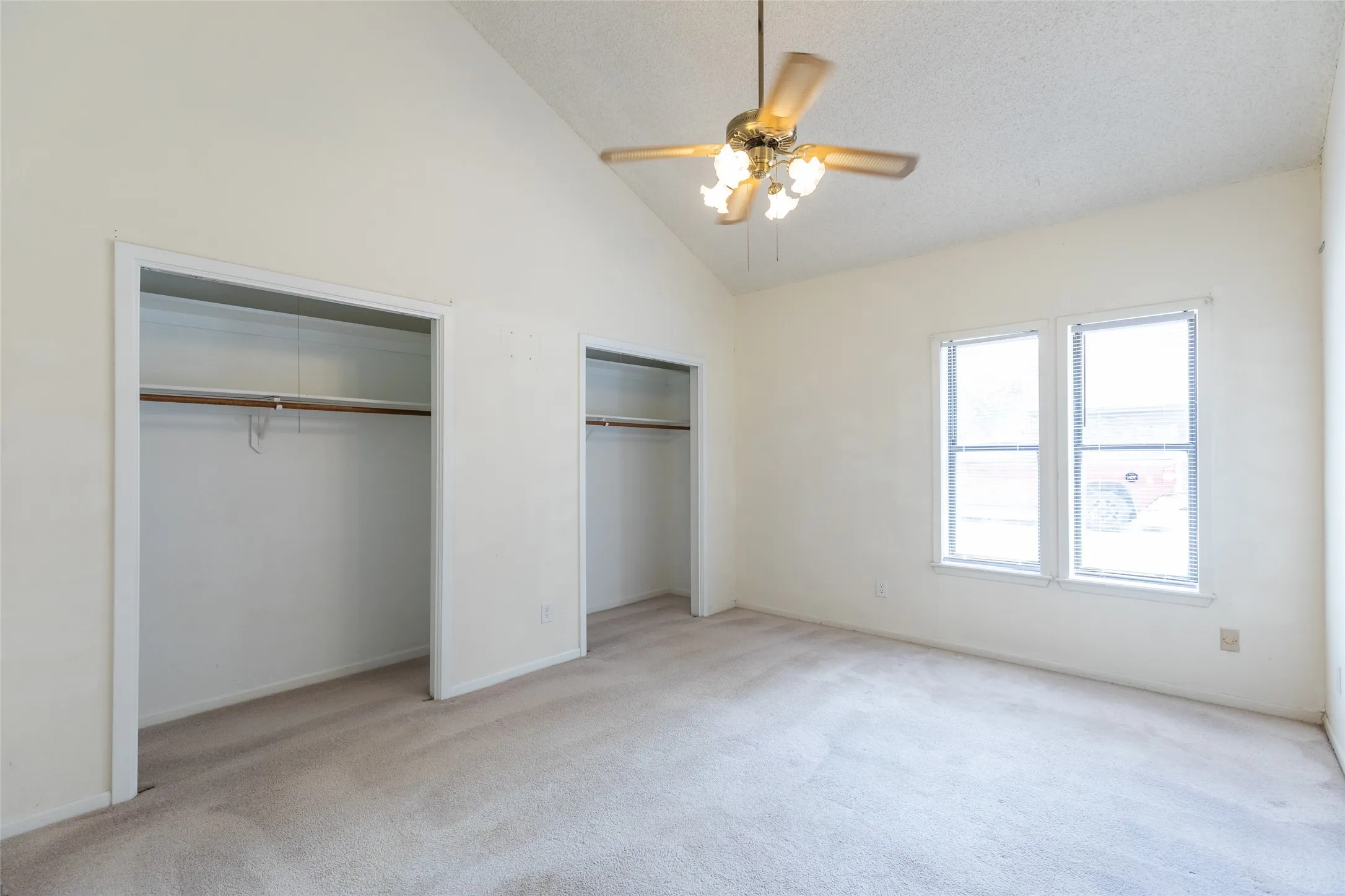 Townhouse For Sale in Taylor County , 35 Crossroads Drive, Abilene, Texas 79605, 2 Bedroom, 2 Bathroom, 2 Garage spaces, 1,188 Sqft, built in 1982, mls#21385095, Real Estate Agent in Abilene, Homes For Sale in Taylor county, Homes For Sale in Abilene, Realtor in Abilene Texas, Real Estate Brokerage Independent Realty Texas, Luminita Cordes Realtor