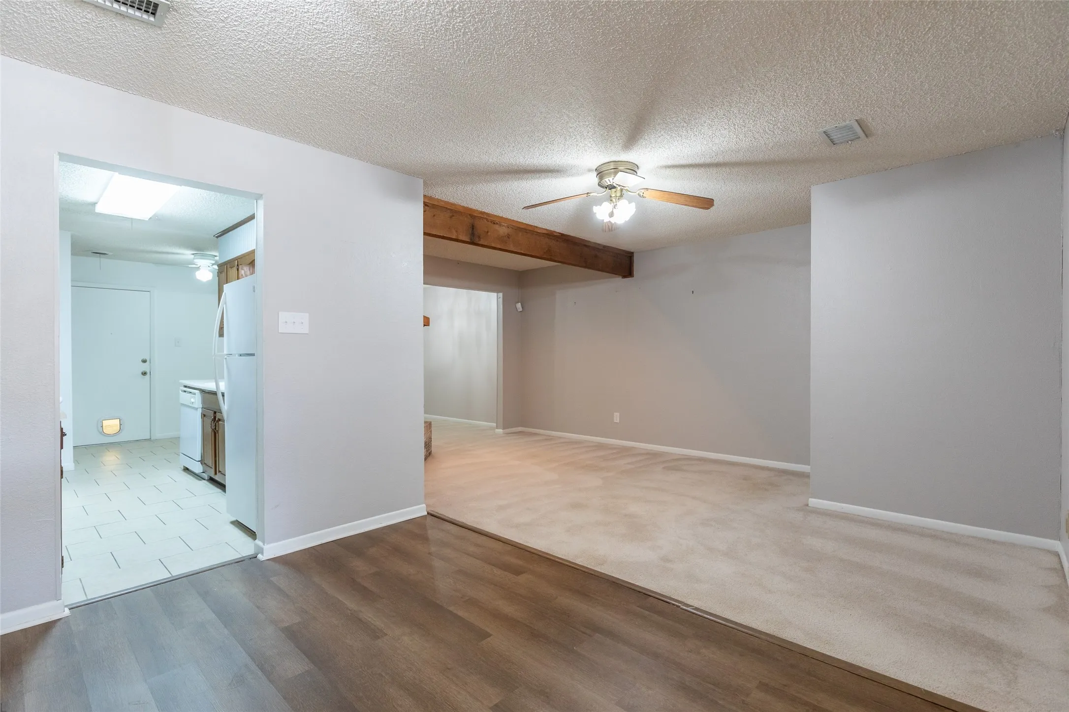 Townhouse For Sale in Taylor County , 35 Crossroads Drive, Abilene, Texas 79605, 2 Bedroom, 2 Bathroom, 2 Garage spaces, 1,188 Sqft, built in 1982, mls#21385095, Real Estate Agent in Abilene, Homes For Sale in Taylor county, Homes For Sale in Abilene, Realtor in Abilene Texas, Real Estate Brokerage Independent Realty Texas, Luminita Cordes Realtor