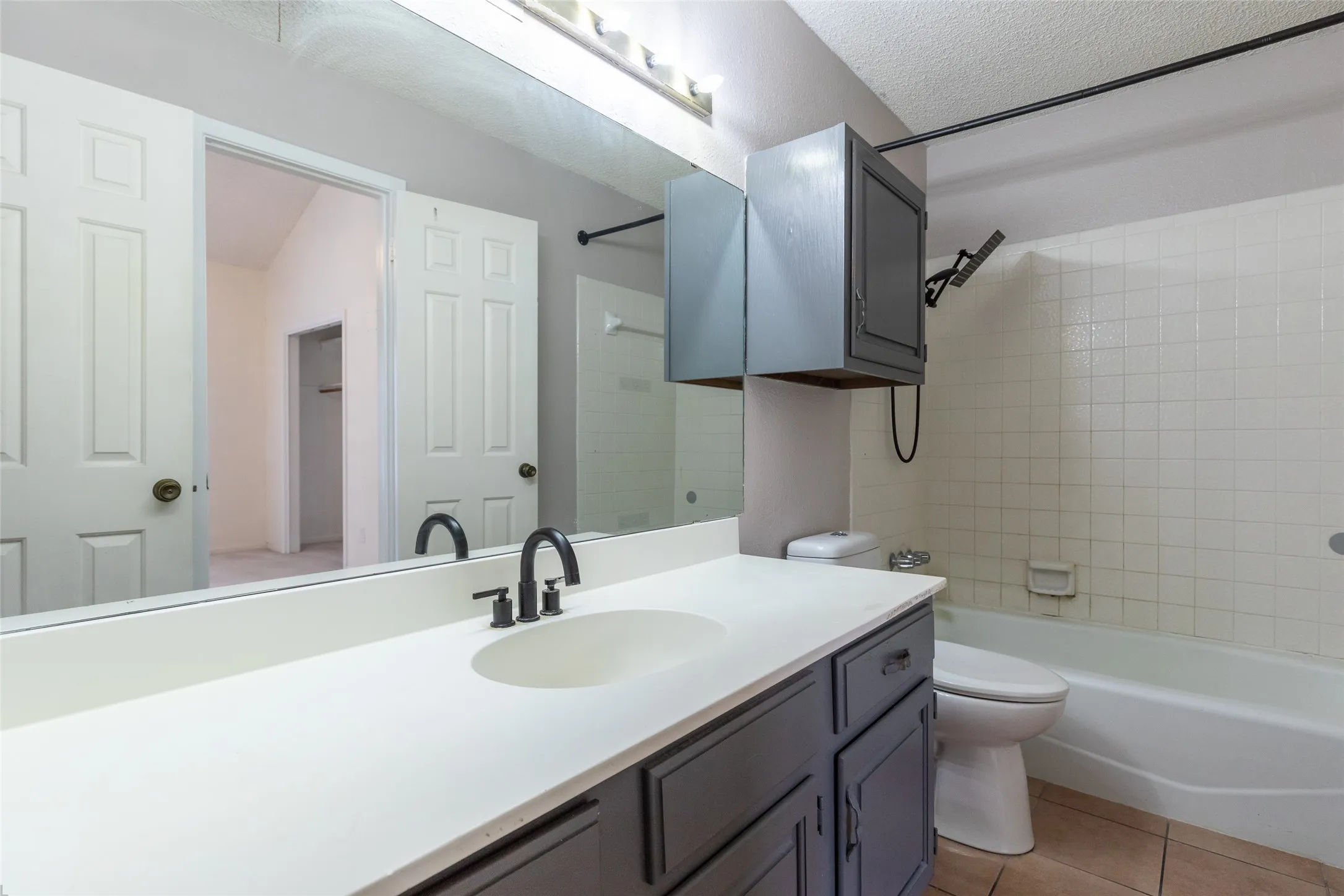 Townhouse For Sale in Taylor County , 35 Crossroads Drive, Abilene, Texas 79605, 2 Bedroom, 2 Bathroom, 2 Garage spaces, 1,188 Sqft, built in 1982, mls#21385095, Real Estate Agent in Abilene, Homes For Sale in Taylor county, Homes For Sale in Abilene, Realtor in Abilene Texas, Real Estate Brokerage Independent Realty Texas, Luminita Cordes Realtor