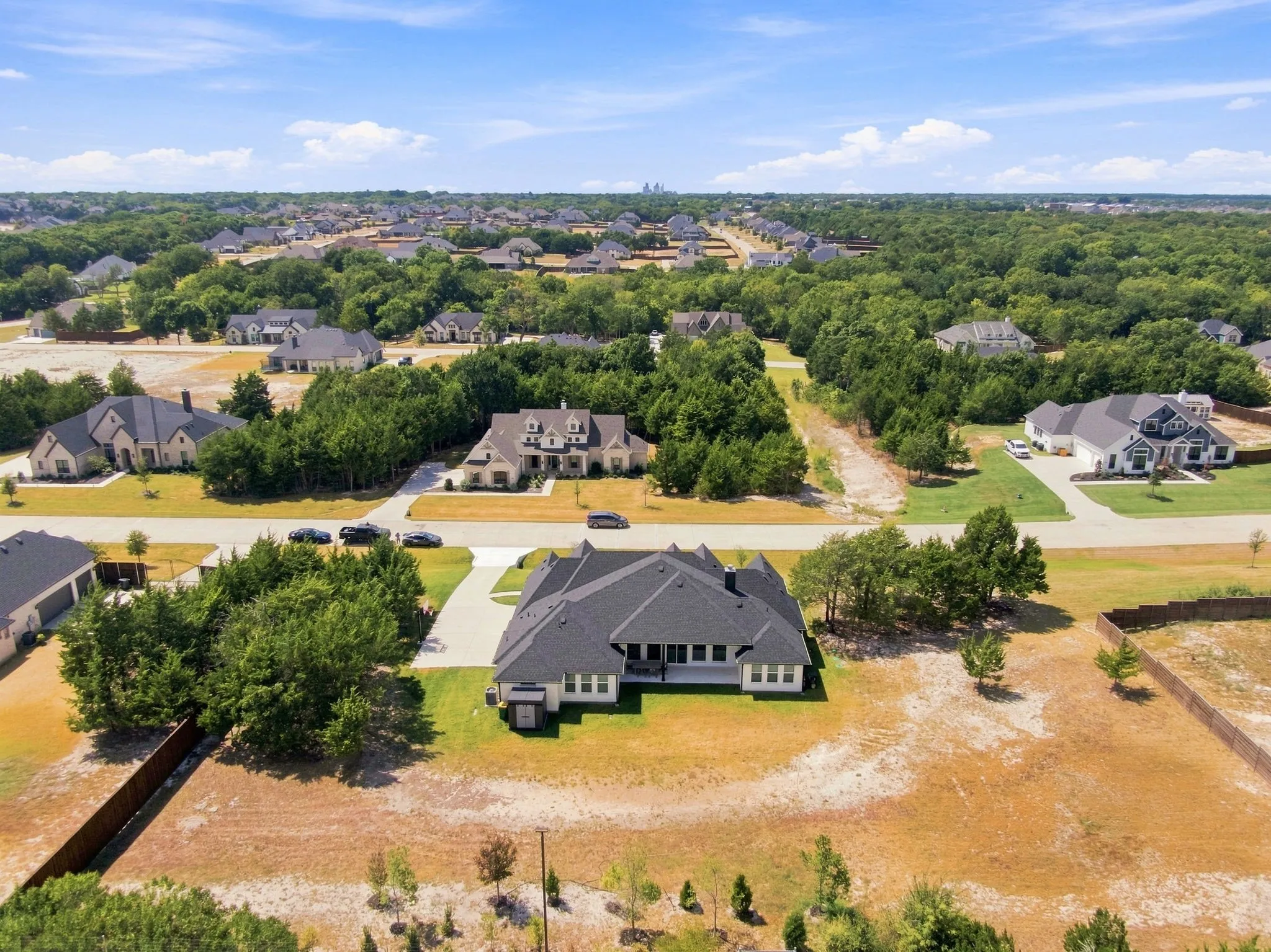 Single Family Residence For Sale in Ellis County , 2770 Fireside Drive, Midlothian, Texas 76065, 5 Bedroom, 3 Bathroom, 3 Garage spaces, 2,935 Sqft, built in 2024, mls#21384963, Real Estate Agent in Midlothian, Homes For Sale in Ellis county, Homes For Sale in Midlothian, Realtor in Midlothian Texas, Real Estate Brokerage Independent Realty Texas, Luminita Cordes Realtor