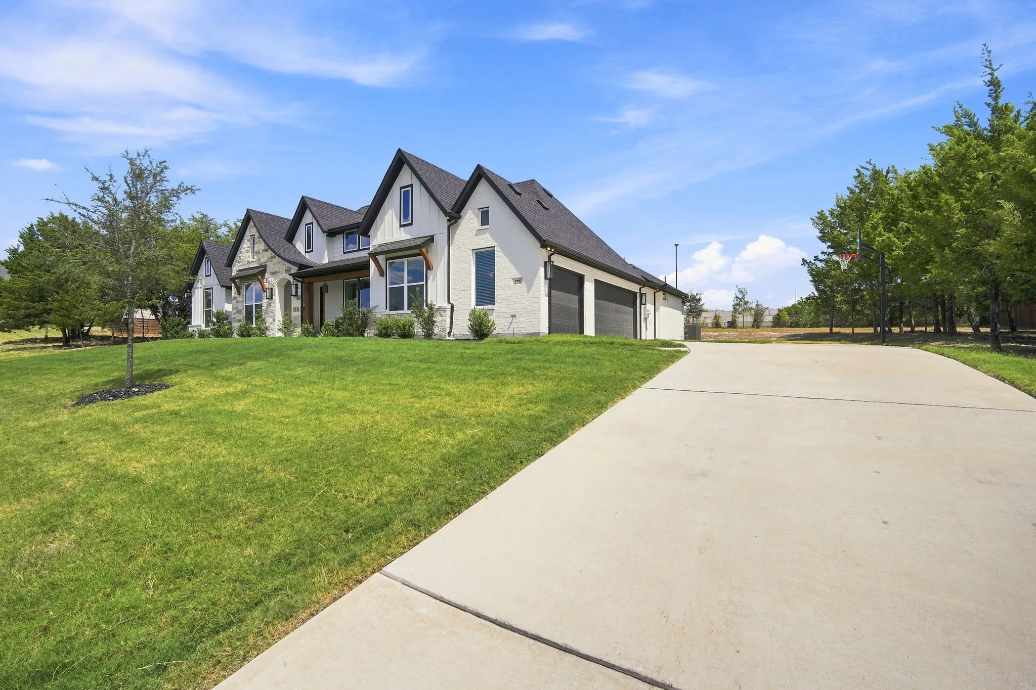 Single Family Residence For Sale in Ellis County , 2770 Fireside Drive, Midlothian, Texas 76065, 5 Bedroom, 3 Bathroom, 3 Garage spaces, 2,935 Sqft, built in 2024, mls#21384963, Real Estate Agent in Midlothian, Homes For Sale in Ellis county, Homes For Sale in Midlothian, Realtor in Midlothian Texas, Real Estate Brokerage Independent Realty Texas, Luminita Cordes Realtor