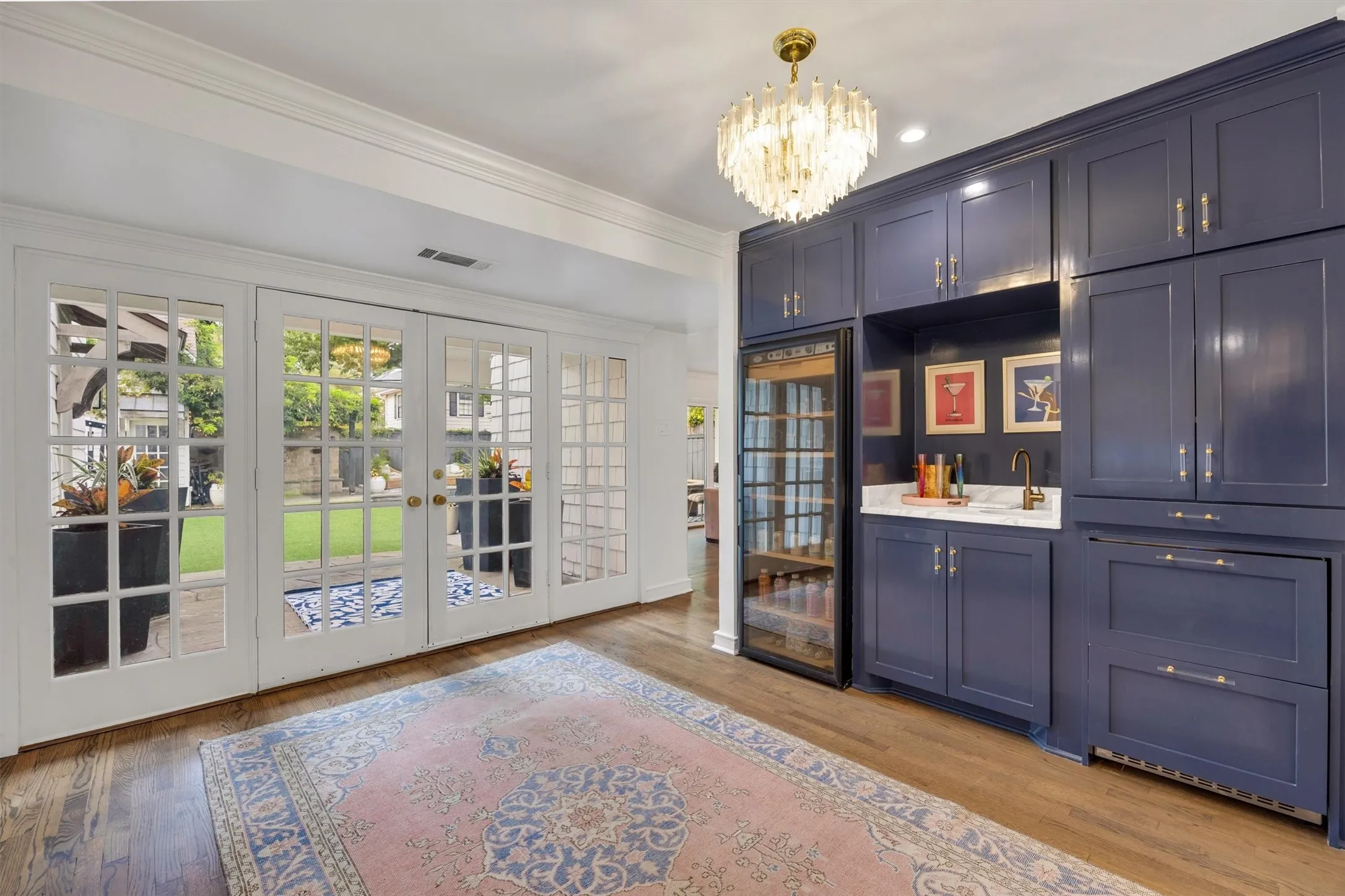 Single Family Residence For Sale in Dallas County , 4308 Mcfarlin Boulevard, University Park, Texas 75205, 4 Bedroom, 4 Bathroom, 2 Garage spaces, 4,869 Sqft, built in 1941, mls#21385181, Real Estate Agent in University Park, Homes For Sale in Dallas county, Homes For Sale in University Park, Realtor in University Park Texas, Real Estate Brokerage Independent Realty Texas, Luminita Cordes Realtor