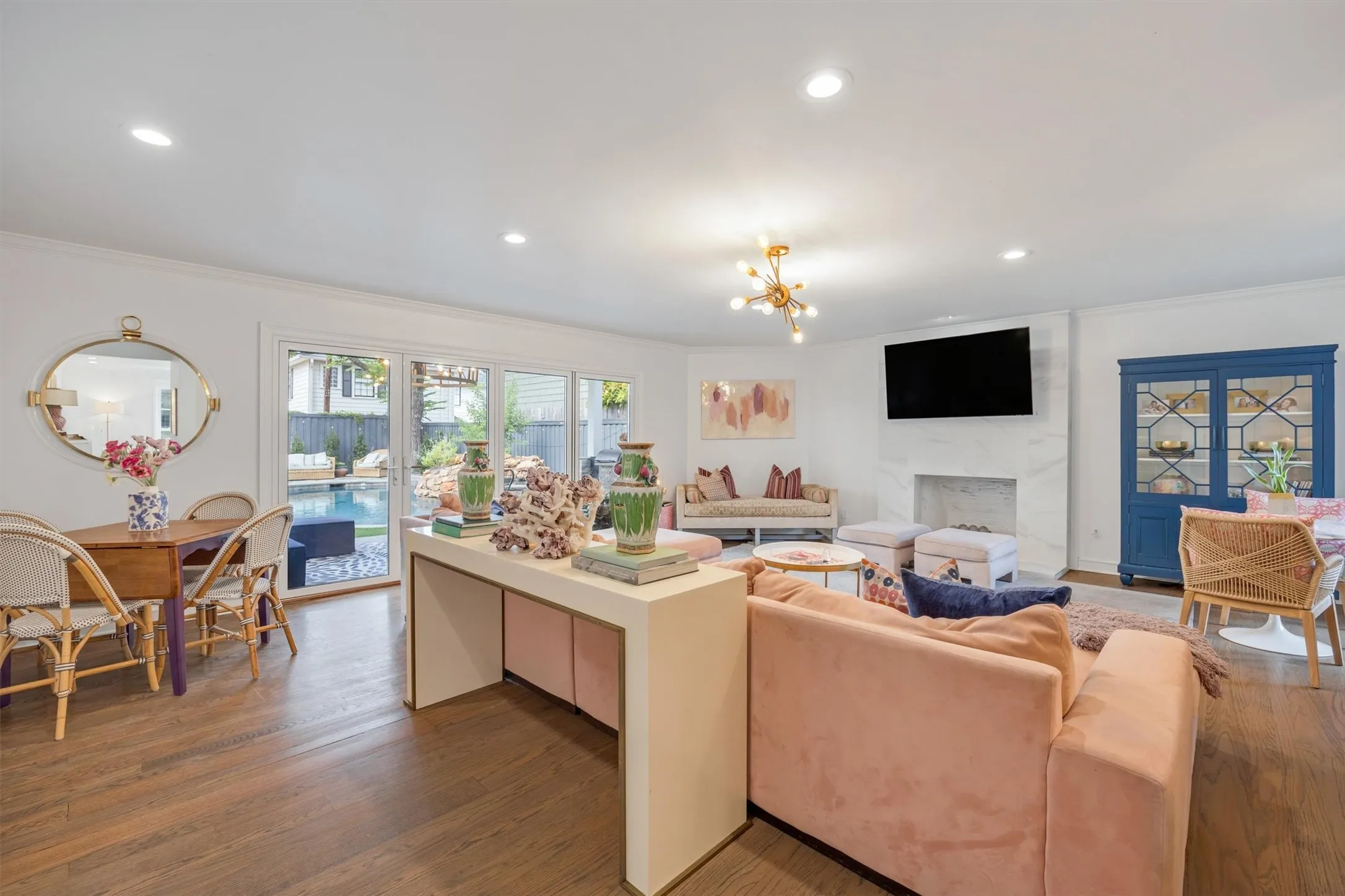 Single Family Residence For Sale in Dallas County , 4308 Mcfarlin Boulevard, University Park, Texas 75205, 4 Bedroom, 4 Bathroom, 2 Garage spaces, 4,869 Sqft, built in 1941, mls#21385181, Real Estate Agent in University Park, Homes For Sale in Dallas county, Homes For Sale in University Park, Realtor in University Park Texas, Real Estate Brokerage Independent Realty Texas, Luminita Cordes Realtor