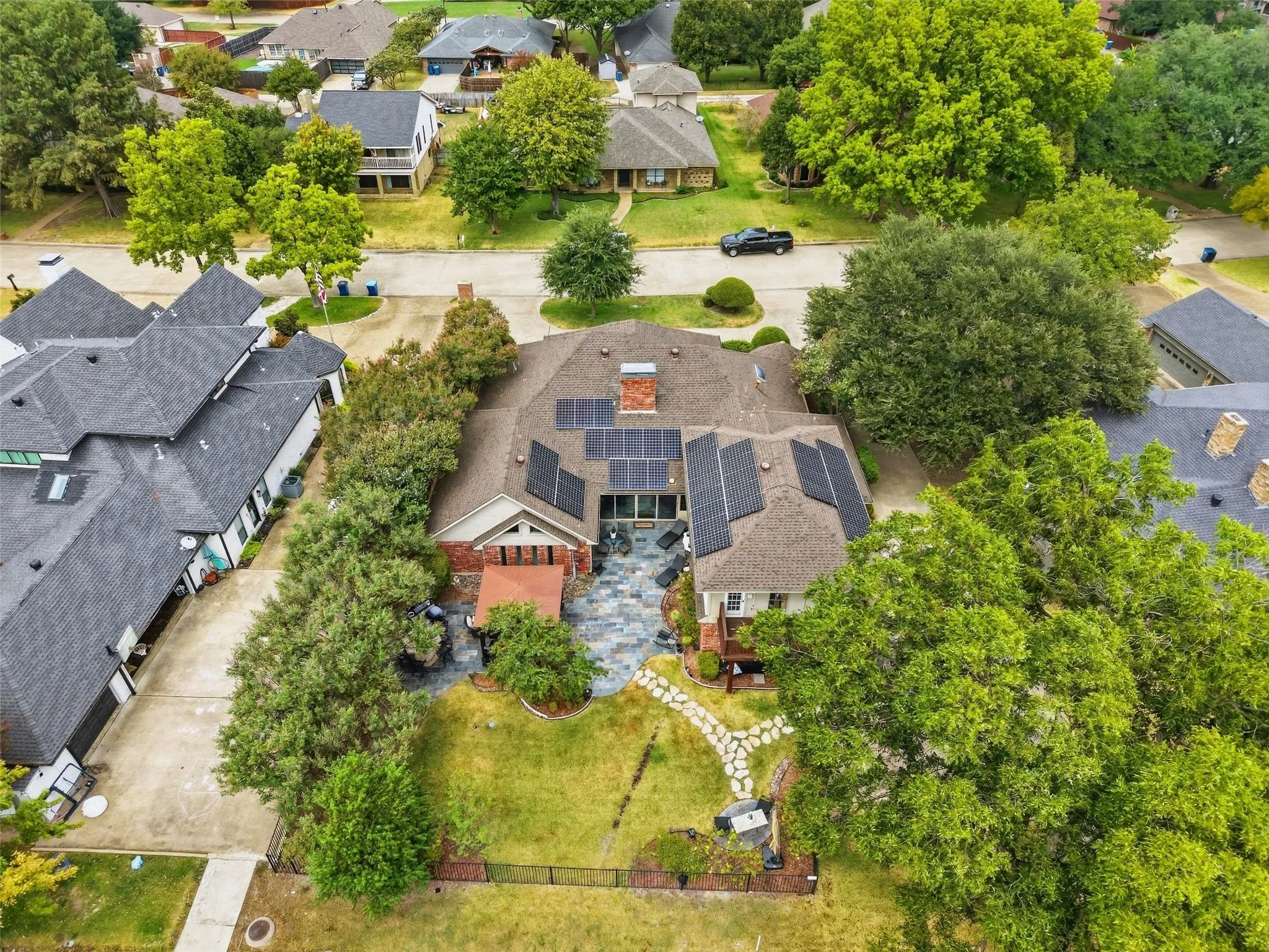 Single Family Residence For Sale in Rockwall County , 1465 Plummer Drive, Rockwall, Texas 75087, 4 Bedroom, 4 Bathroom, 2 Garage spaces, 4,016 Sqft, built in 1986, mls#21384427, Real Estate Agent in Rockwall, Homes For Sale in Rockwall county, Homes For Sale in Rockwall, Realtor in Rockwall Texas, Real Estate Brokerage Independent Realty Texas, Luminita Cordes Realtor