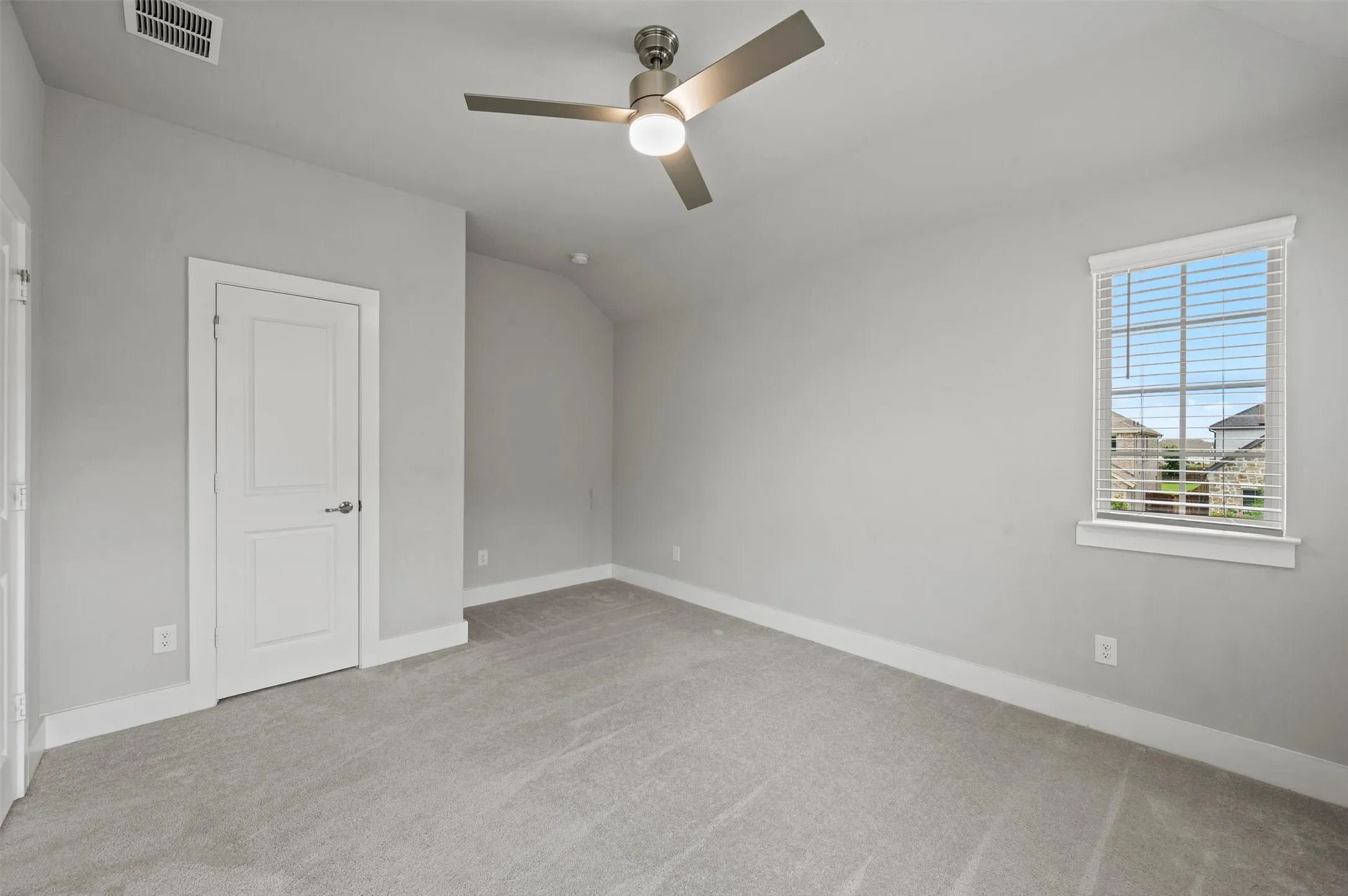 Single Family Residence For Rent in Denton County , 3648 Platte River Trail, Celina, Texas 75078, 4 Bedroom, 4 Bathroom, 3 Garage spaces, 3,372 Sqft, built in 2022, mls#21385188, Real Estate Agent in Celina, Homes For Rent in Denton county, Homes For Rent in Celina, Realtor in Celina Texas, Real Estate Brokerage Independent Realty Texas, Luminita Cordes Realtor