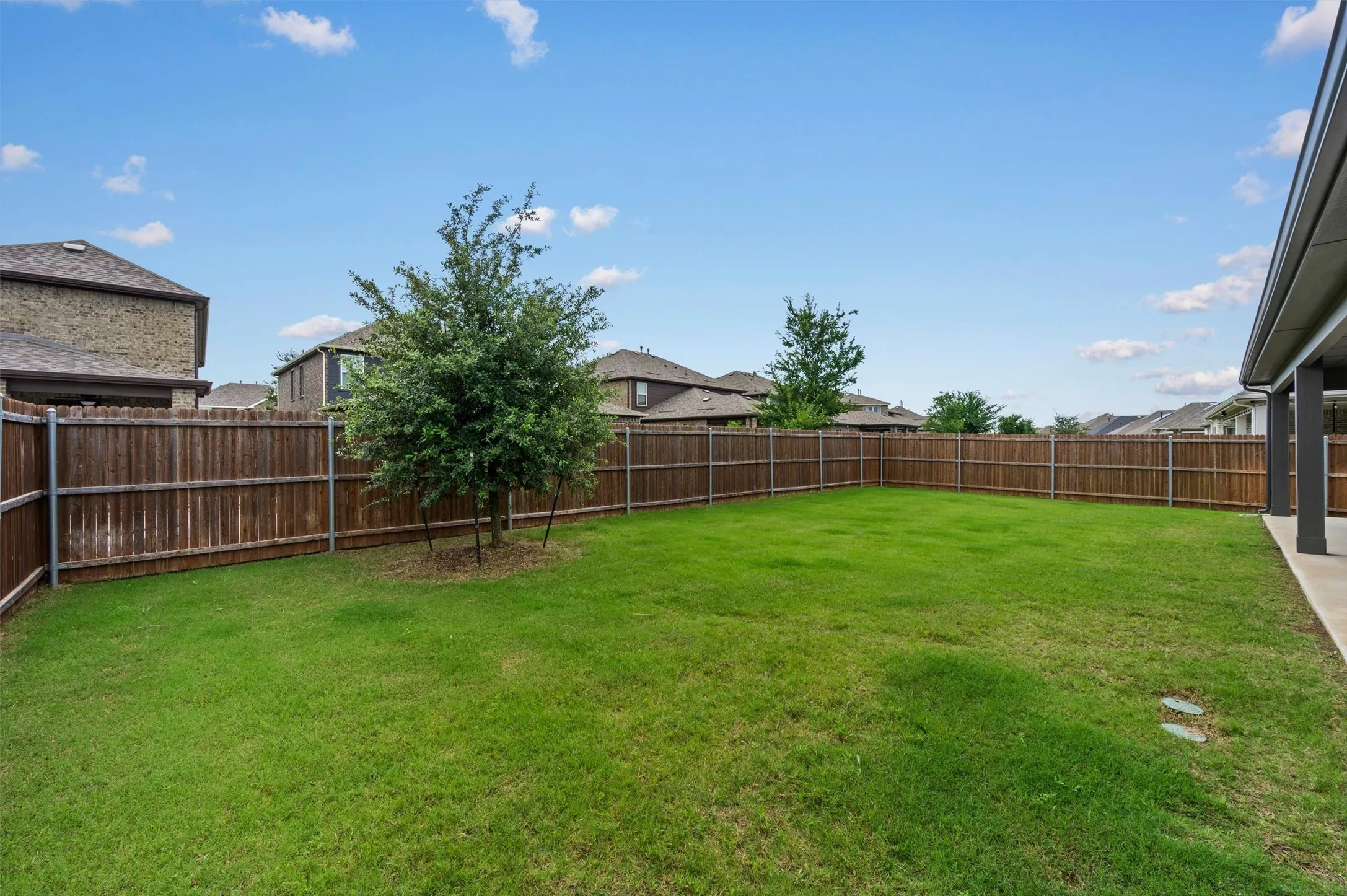 Single Family Residence For Rent in Denton County , 3648 Platte River Trail, Celina, Texas 75078, 4 Bedroom, 4 Bathroom, 3 Garage spaces, 3,372 Sqft, built in 2022, mls#21385188, Real Estate Agent in Celina, Homes For Rent in Denton county, Homes For Rent in Celina, Realtor in Celina Texas, Real Estate Brokerage Independent Realty Texas, Luminita Cordes Realtor