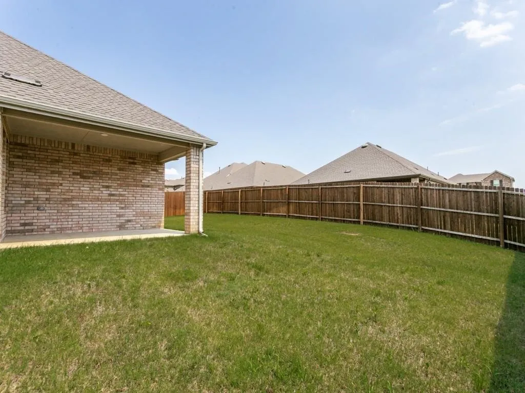 Single Family Residence For Sale in Denton County , 9704 Autumn Leaves Lane, Aubrey, Texas 76227, 4 Bedroom, 3 Bathroom, 2 Garage spaces, 2,080 Sqft, built in 2023, mls#21383190, Real Estate Agent in Aubrey, Homes For Sale in Denton county, Homes For Sale in Aubrey, Realtor in Aubrey Texas, Real Estate Brokerage Independent Realty Texas, Luminita Cordes Realtor