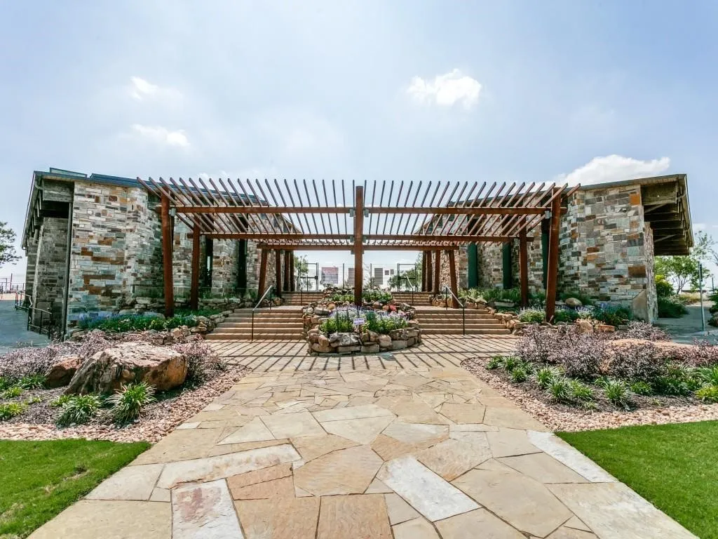 Single Family Residence For Sale in Denton County , 9704 Autumn Leaves Lane, Aubrey, Texas 76227, 4 Bedroom, 3 Bathroom, 2 Garage spaces, 2,080 Sqft, built in 2023, mls#21383190, Real Estate Agent in Aubrey, Homes For Sale in Denton county, Homes For Sale in Aubrey, Realtor in Aubrey Texas, Real Estate Brokerage Independent Realty Texas, Luminita Cordes Realtor