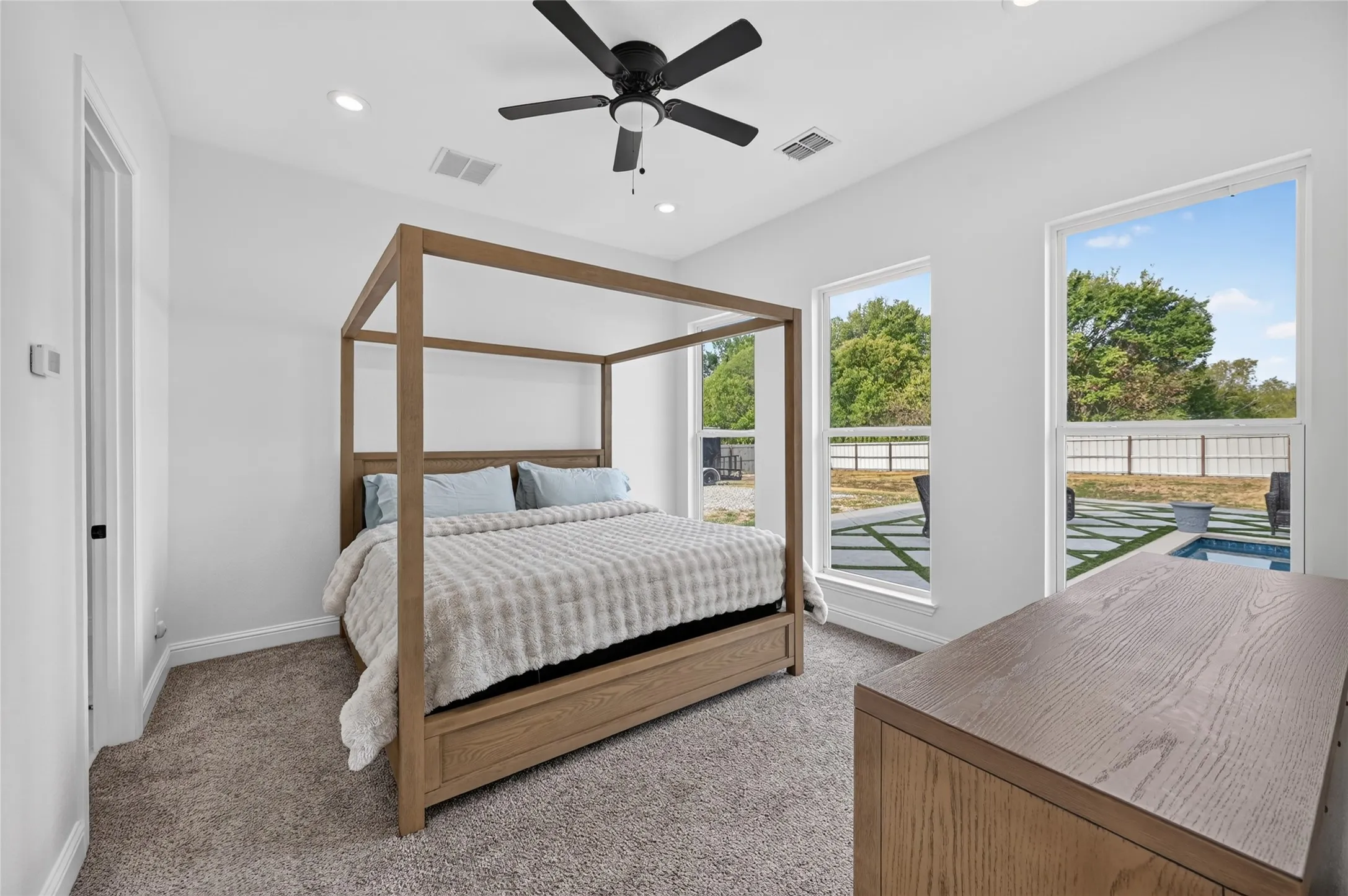 Single Family Residence For Sale in Ellis County , 1130 Willow Creek Road, Palmer, Texas 75152, 3 Bedroom, 3 Bathroom, 1 Garage spaces, 2,083 Sqft, built in 2022, mls#21385195, Real Estate Agent in Palmer, Homes For Sale in Ellis county, Homes For Sale in Palmer, Realtor in Palmer Texas, Real Estate Brokerage Independent Realty Texas, Luminita Cordes Realtor
