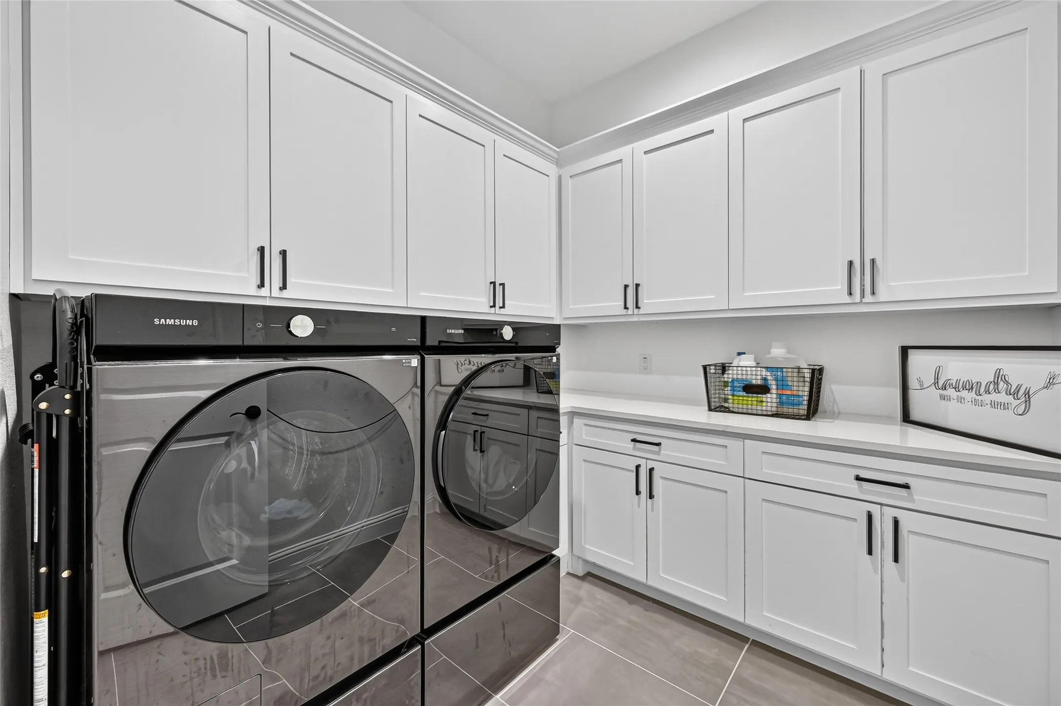 Single Family Residence For Sale in Ellis County , 1130 Willow Creek Road, Palmer, Texas 75152, 3 Bedroom, 3 Bathroom, 1 Garage spaces, 2,083 Sqft, built in 2022, mls#21385195, Real Estate Agent in Palmer, Homes For Sale in Ellis county, Homes For Sale in Palmer, Realtor in Palmer Texas, Real Estate Brokerage Independent Realty Texas, Luminita Cordes Realtor