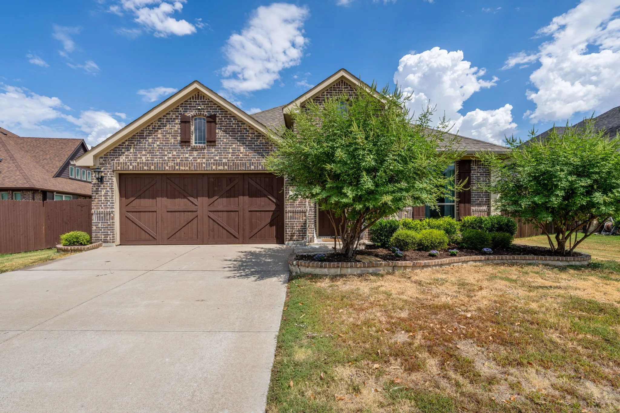 Single Family Residence For Sale in Ellis County , 129 Sundance Circle, Waxahachie, Texas 75165, 4 Bedroom, 3 Bathroom, 2 Garage spaces, 2,379 Sqft, built in 2019, mls#21381090, Real Estate Agent in Waxahachie, Homes For Sale in Ellis county, Homes For Sale in Waxahachie, Realtor in Waxahachie Texas, Real Estate Brokerage Independent Realty Texas, Luminita Cordes Realtor