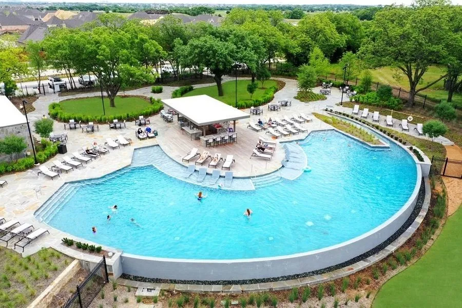 Community Infinity Pool