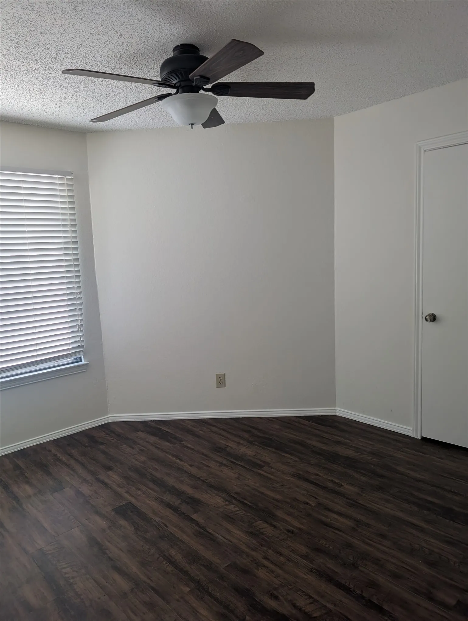 2nd Bedroom on 1st Floorceiling fan with integrated lighting, and window with blinds