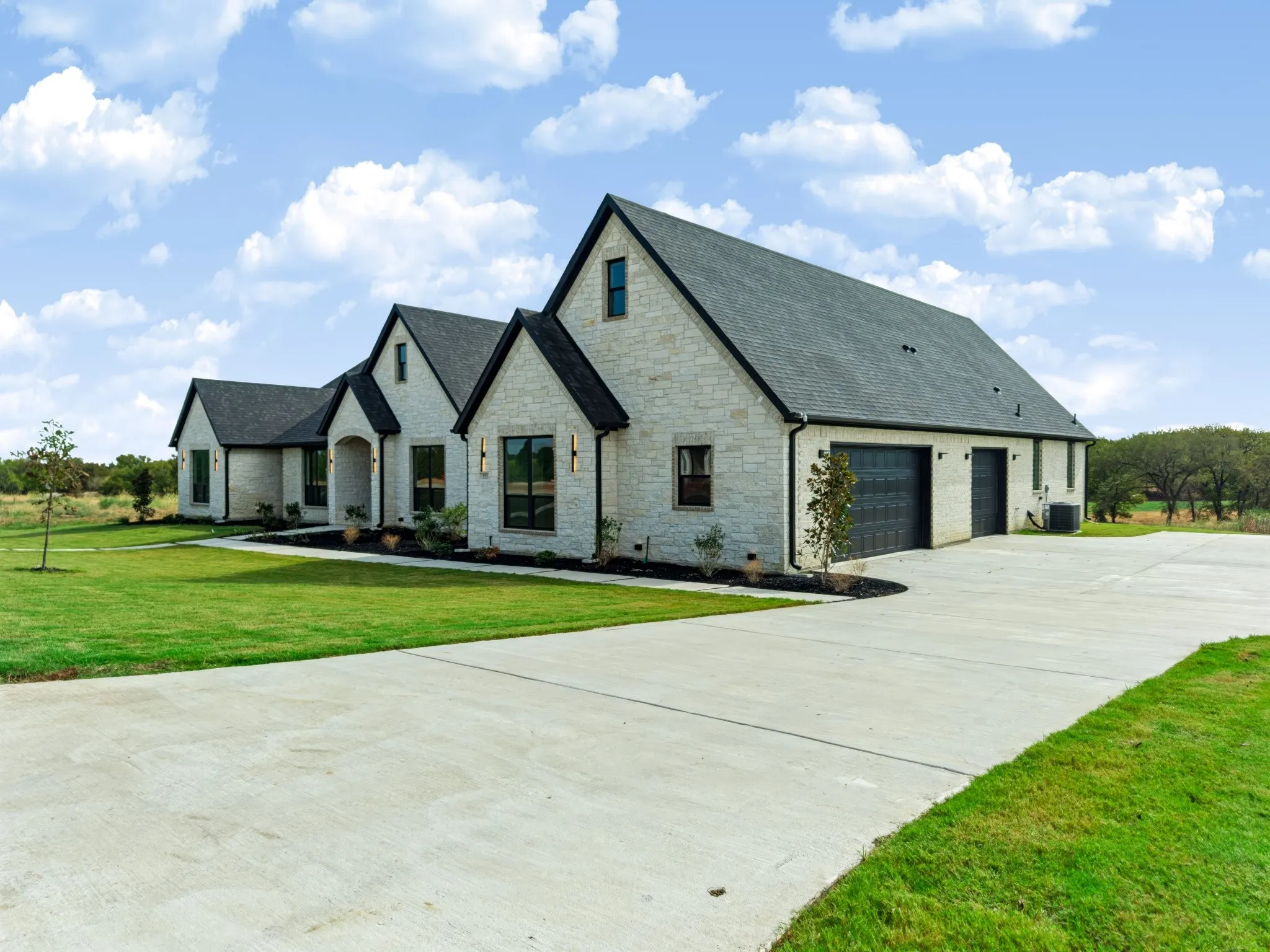 Single Family Residence For Sale in Grayson County , 153 Red Bird Lane, Bells, Texas 75414, 4 Bedroom, 5 Bathroom, 3 Garage spaces, 3,960 Sqft, built in 2026, mls#21385016, Real Estate Agent in Bells, Homes For Sale in Grayson county, Homes For Sale in Bells, Realtor in Bells Texas, Real Estate Brokerage Independent Realty Texas, Luminita Cordes Realtor