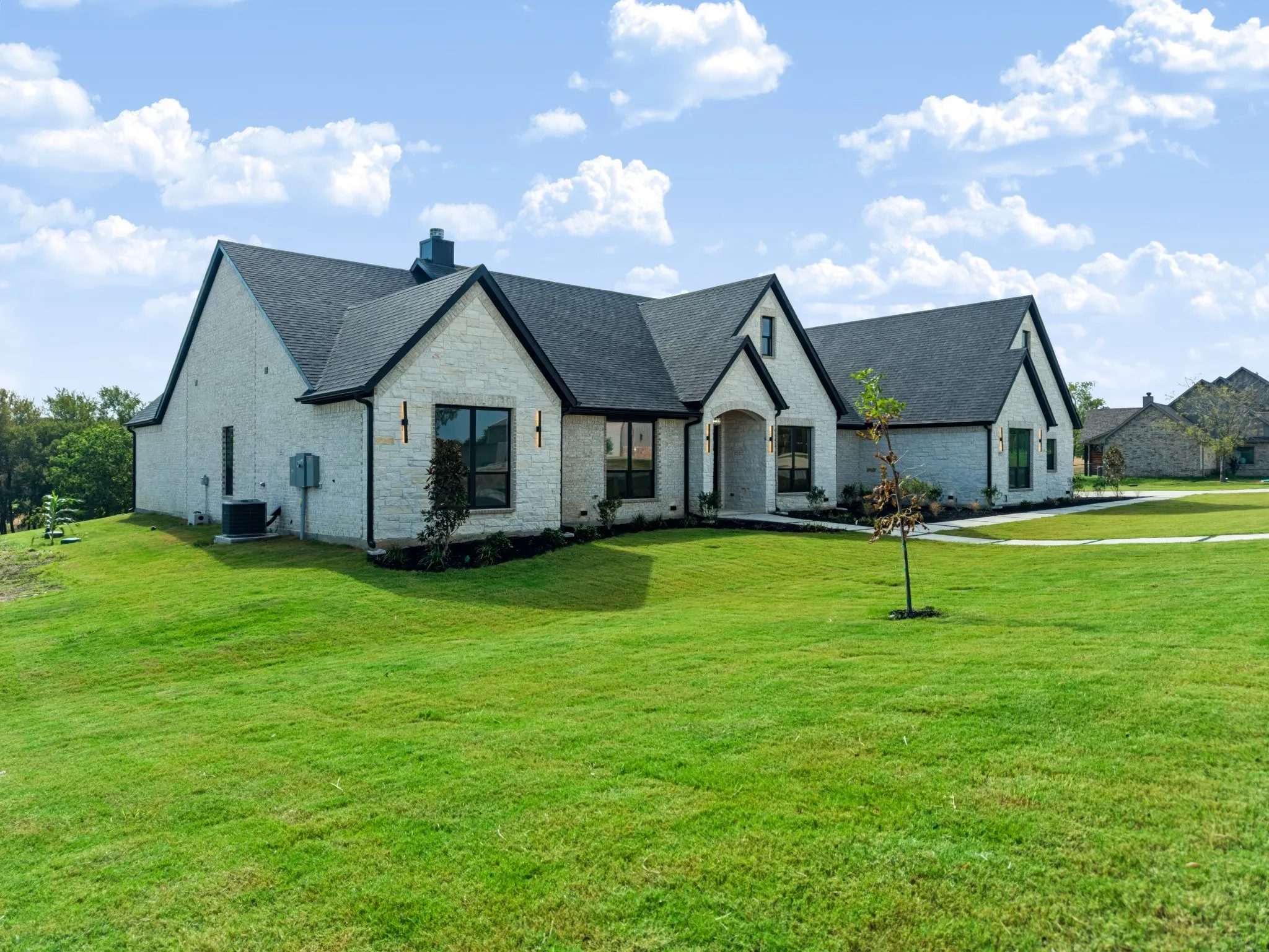 Single Family Residence For Sale in Grayson County , 153 Red Bird Lane, Bells, Texas 75414, 4 Bedroom, 5 Bathroom, 3 Garage spaces, 3,960 Sqft, built in 2026, mls#21385016, Real Estate Agent in Bells, Homes For Sale in Grayson county, Homes For Sale in Bells, Realtor in Bells Texas, Real Estate Brokerage Independent Realty Texas, Luminita Cordes Realtor