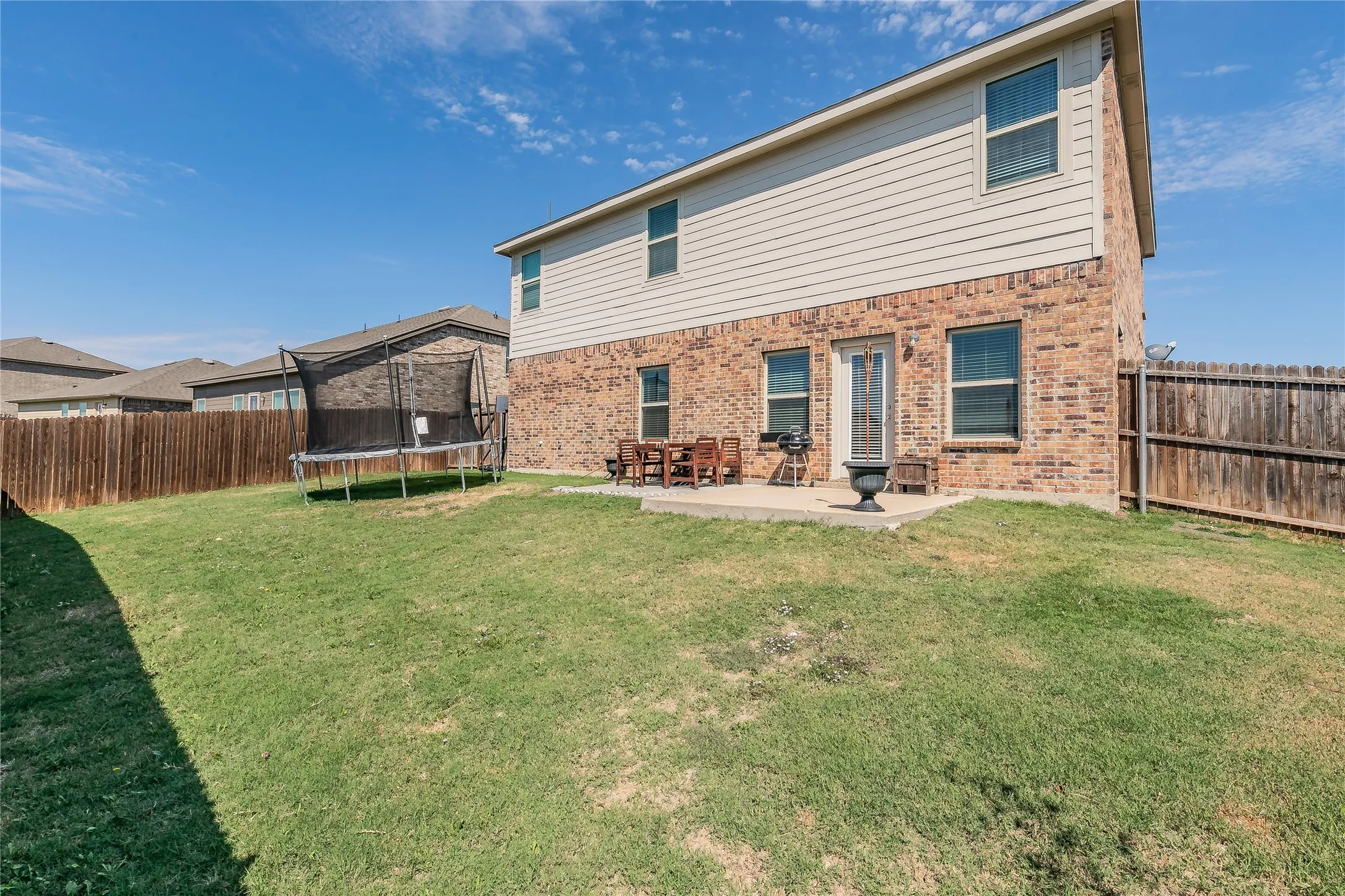 Single Family Residence For Rent in Collin County , 2405 Lupton Street, Anna, Texas 75409, 5 Bedroom, 3 Bathroom, 2 Garage spaces, 2,565 Sqft, built in 2019, mls#21385209, Real Estate Agent in Anna, Homes For Rent in Collin county, Homes For Rent in Anna, Realtor in Anna Texas, Real Estate Brokerage Independent Realty Texas, Luminita Cordes Realtor