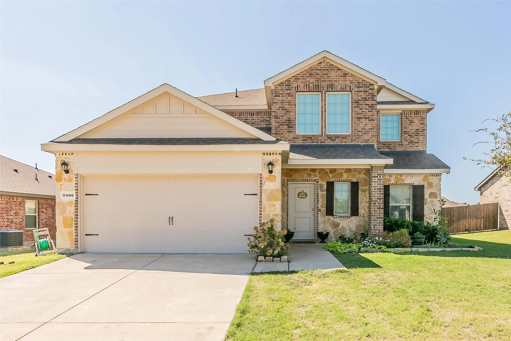 Single Family Residence For Rent