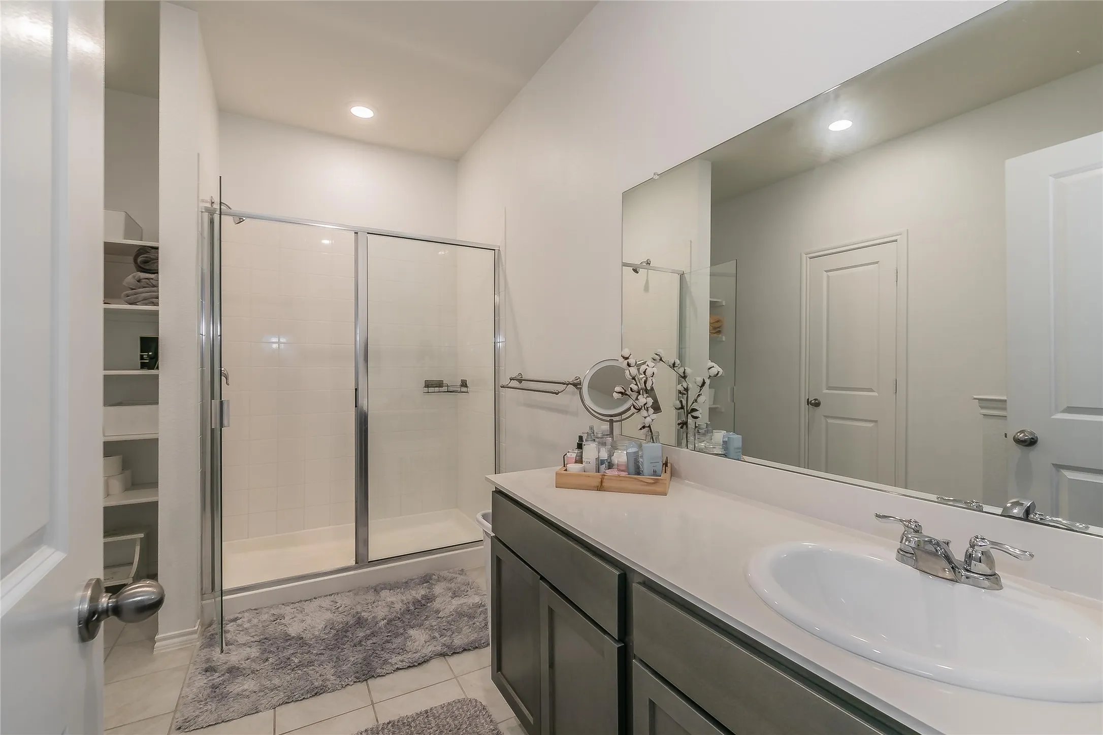 Single Family Residence For Rent in Collin County , 2405 Lupton Street, Anna, Texas 75409, 5 Bedroom, 3 Bathroom, 2 Garage spaces, 2,565 Sqft, built in 2019, mls#21385209, Real Estate Agent in Anna, Homes For Rent in Collin county, Homes For Rent in Anna, Realtor in Anna Texas, Real Estate Brokerage Independent Realty Texas, Luminita Cordes Realtor