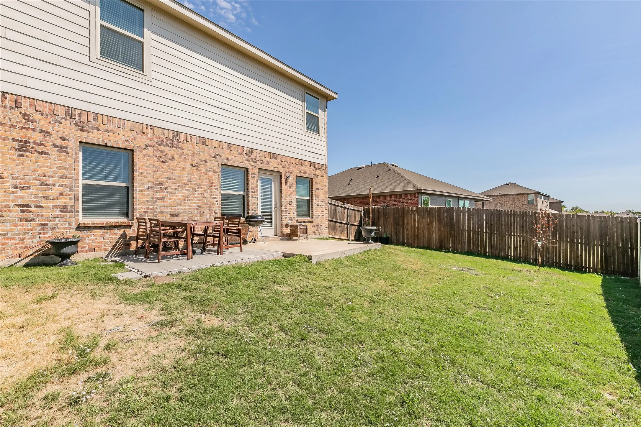 Single Family Residence For Rent in Collin County , 2405 Lupton Street, Anna, Texas 75409, 5 Bedroom, 3 Bathroom, 2 Garage spaces, 2,565 Sqft, built in 2019, mls#21385209, Real Estate Agent in Anna, Homes For Rent in Collin county, Homes For Rent in Anna, Realtor in Anna Texas, Real Estate Brokerage Independent Realty Texas, Luminita Cordes Realtor